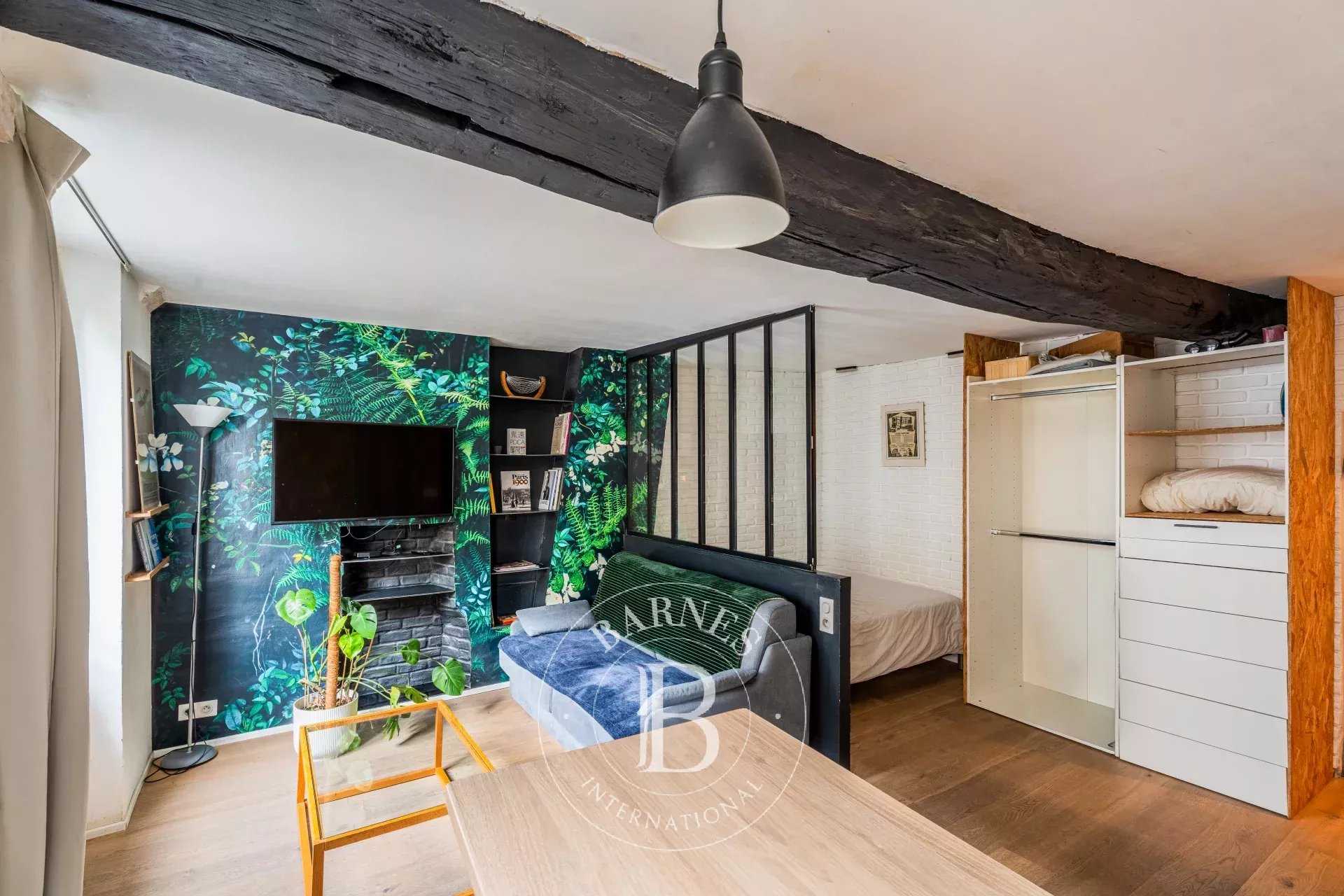 Paris  - Piso 1 Cuarto