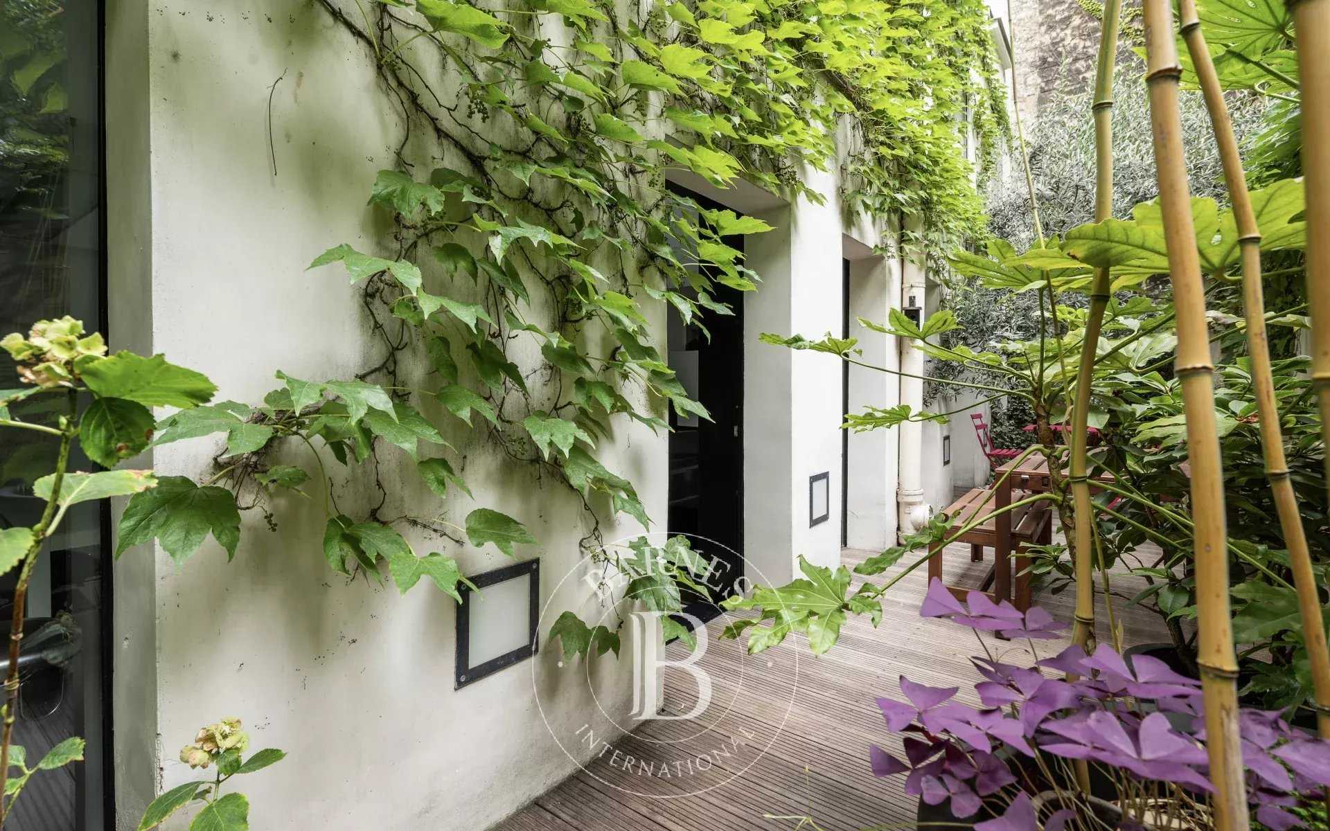 Paris  - Apartment 3 Bedrooms