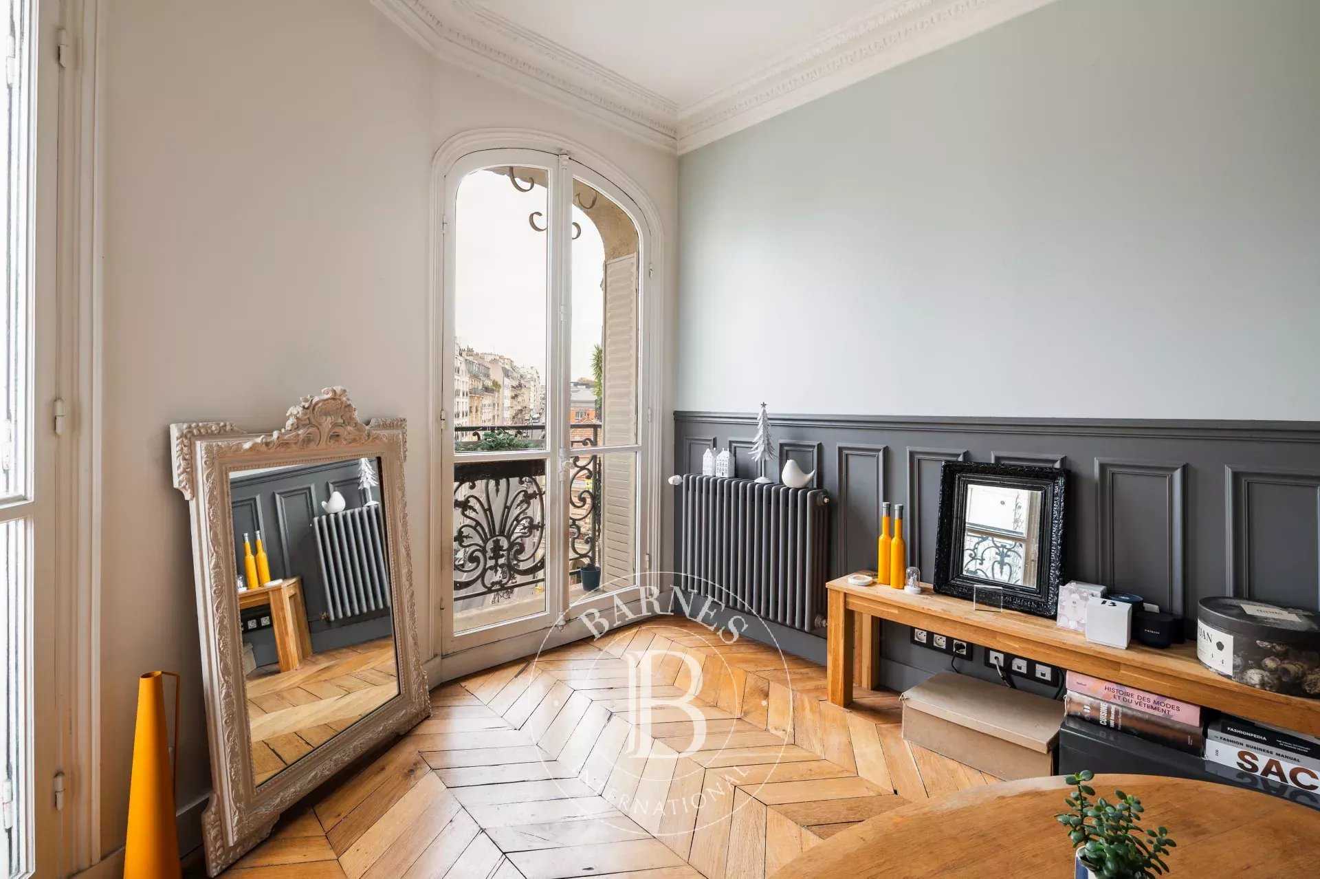 Paris  - Appartement 3 Pièces, 1 Chambre
