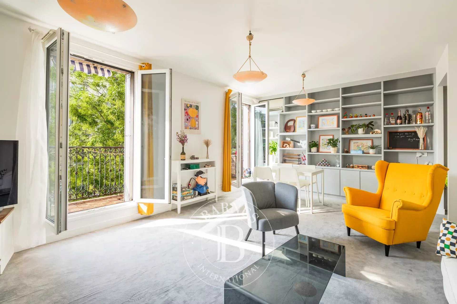 Paris  - Appartement 4 Pièces, 1 Chambre