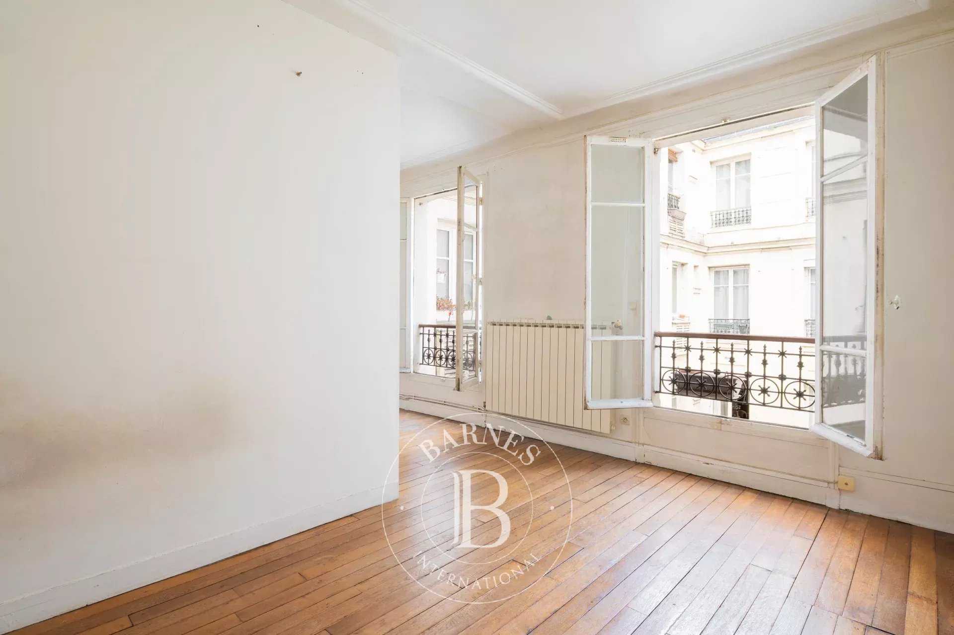Paris  - Appartement 3 Pièces 2 Chambres