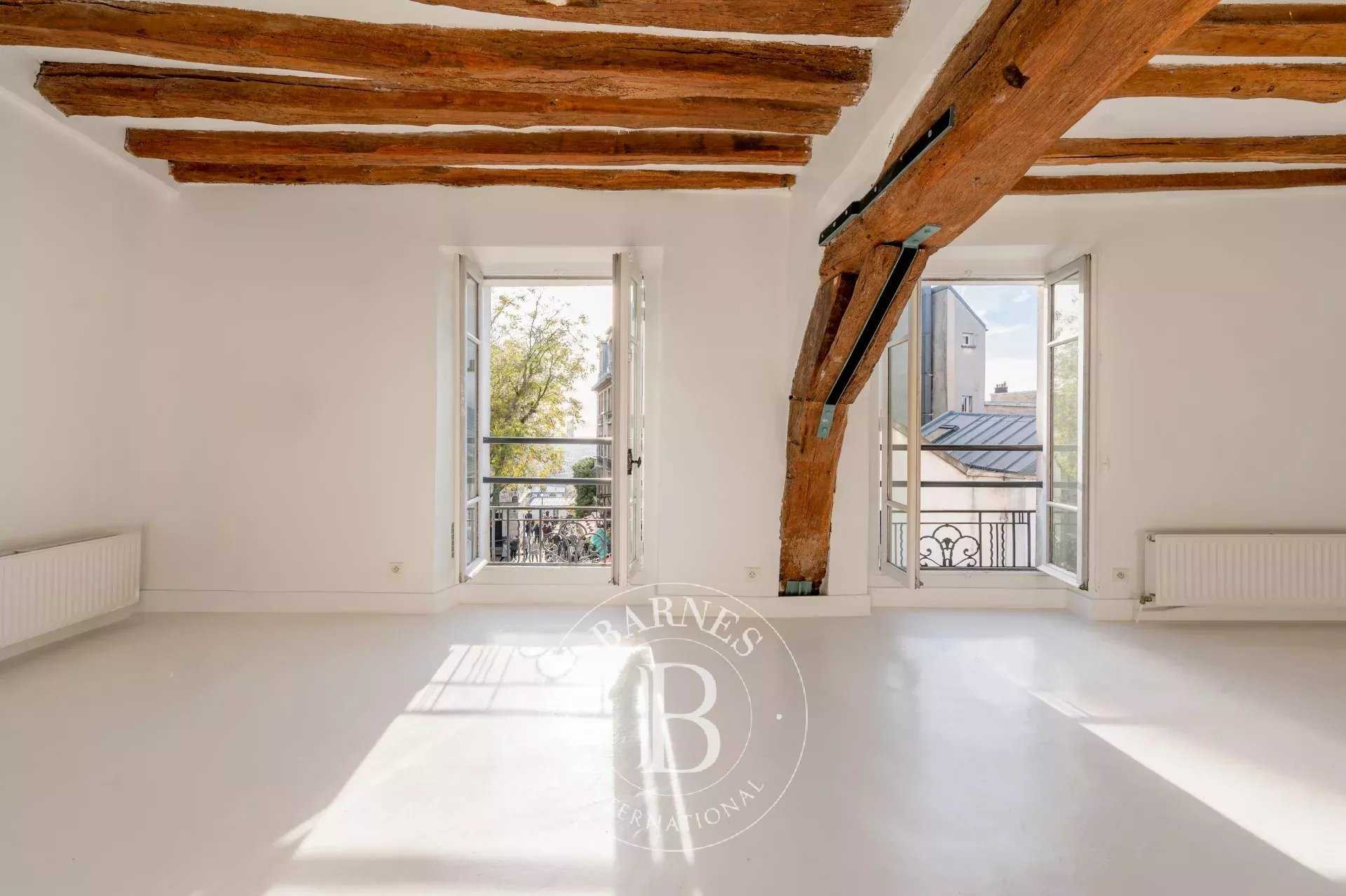 Paris  - Apartment 3 Bedrooms