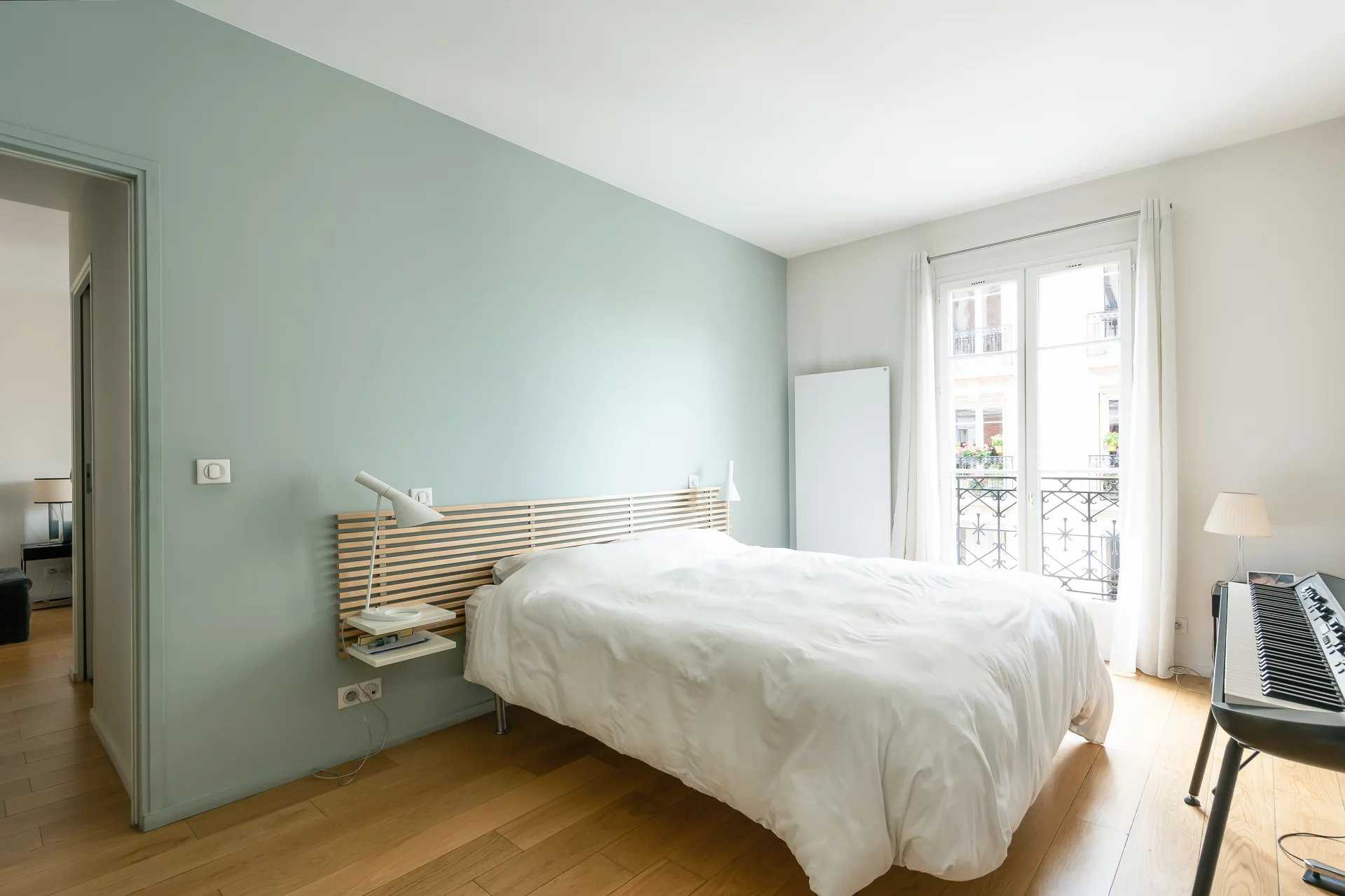 Paris  - Appartement 2 Pièces, 1 Chambre