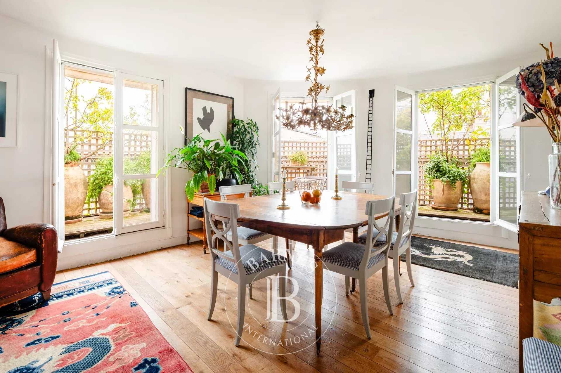 Paris  - Apartment 3 Bedrooms