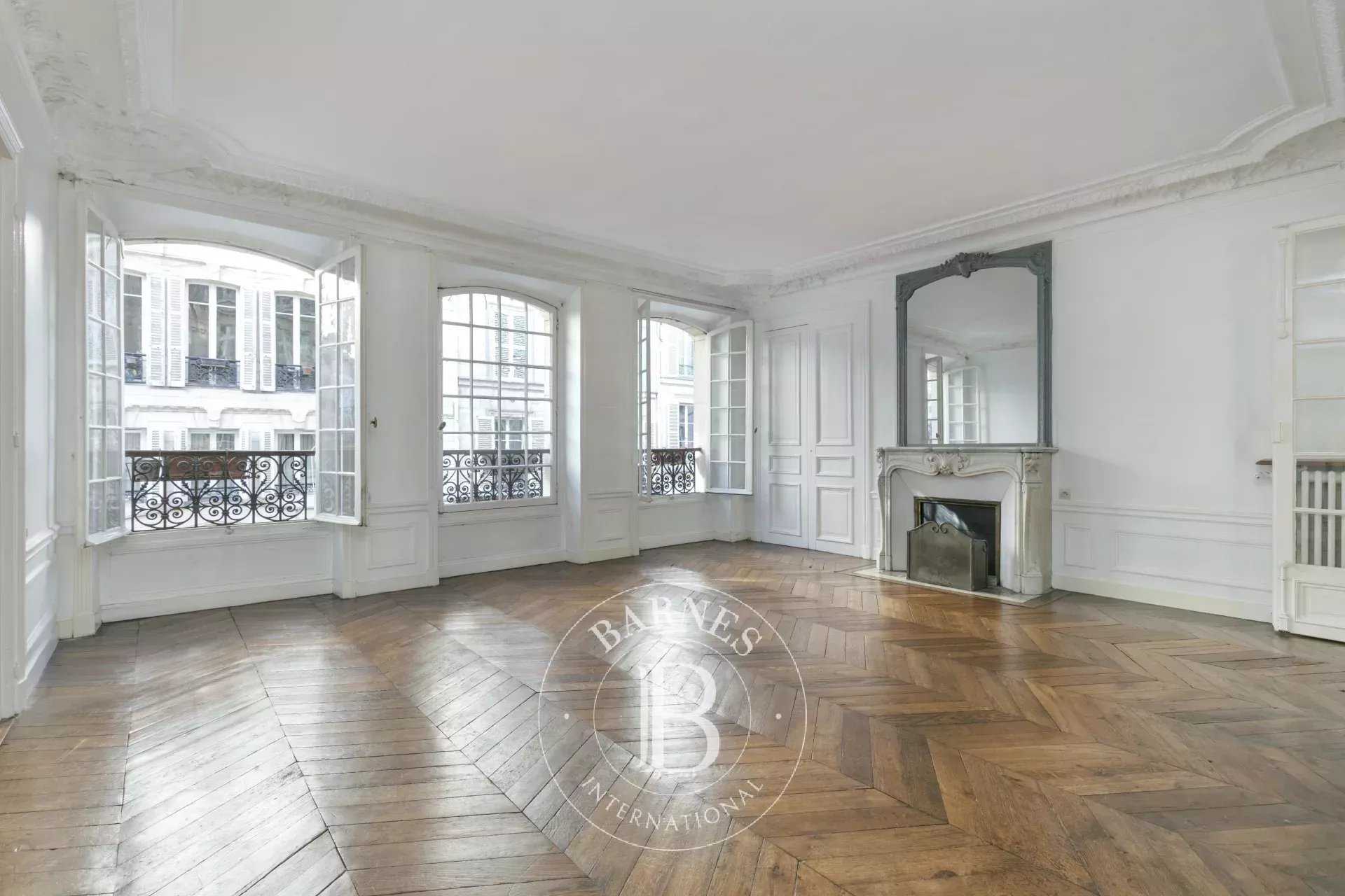 Paris  - Apartment 4 Bedrooms