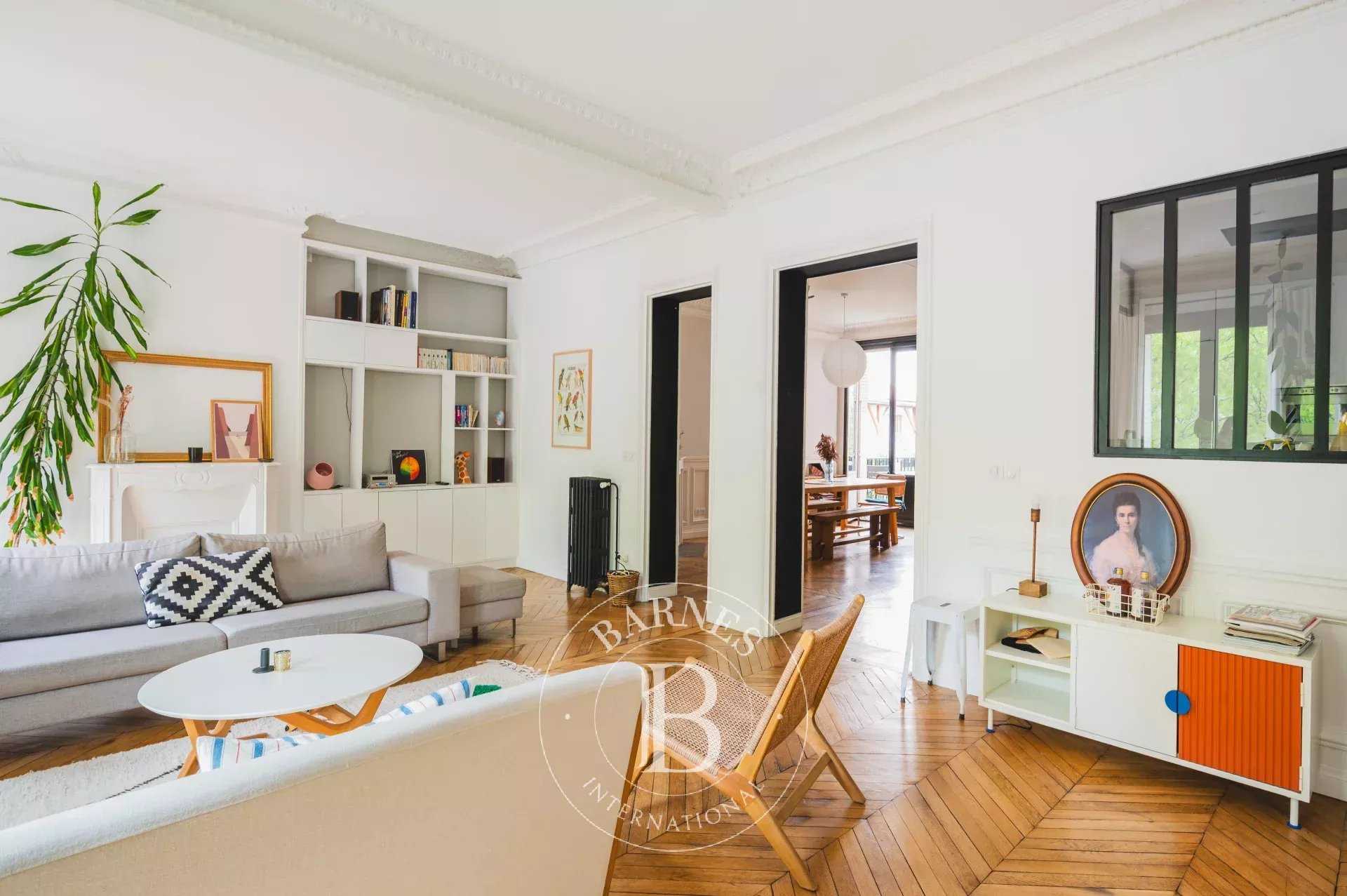 Paris  - Appartement 4 Pi&egrave;ces 3 Chambres