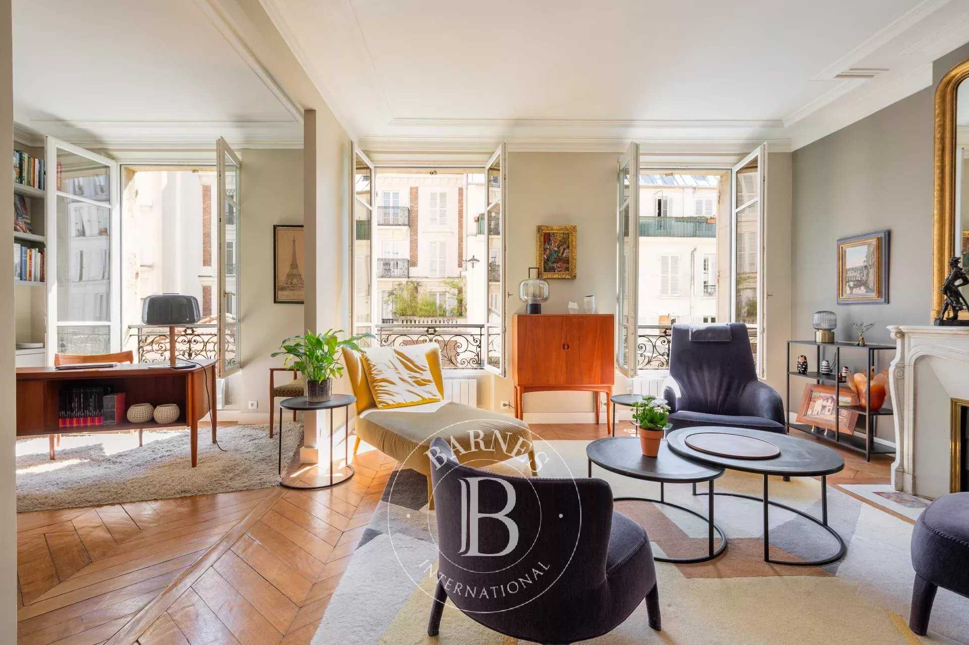 Paris  - Apartment 2 Bedrooms