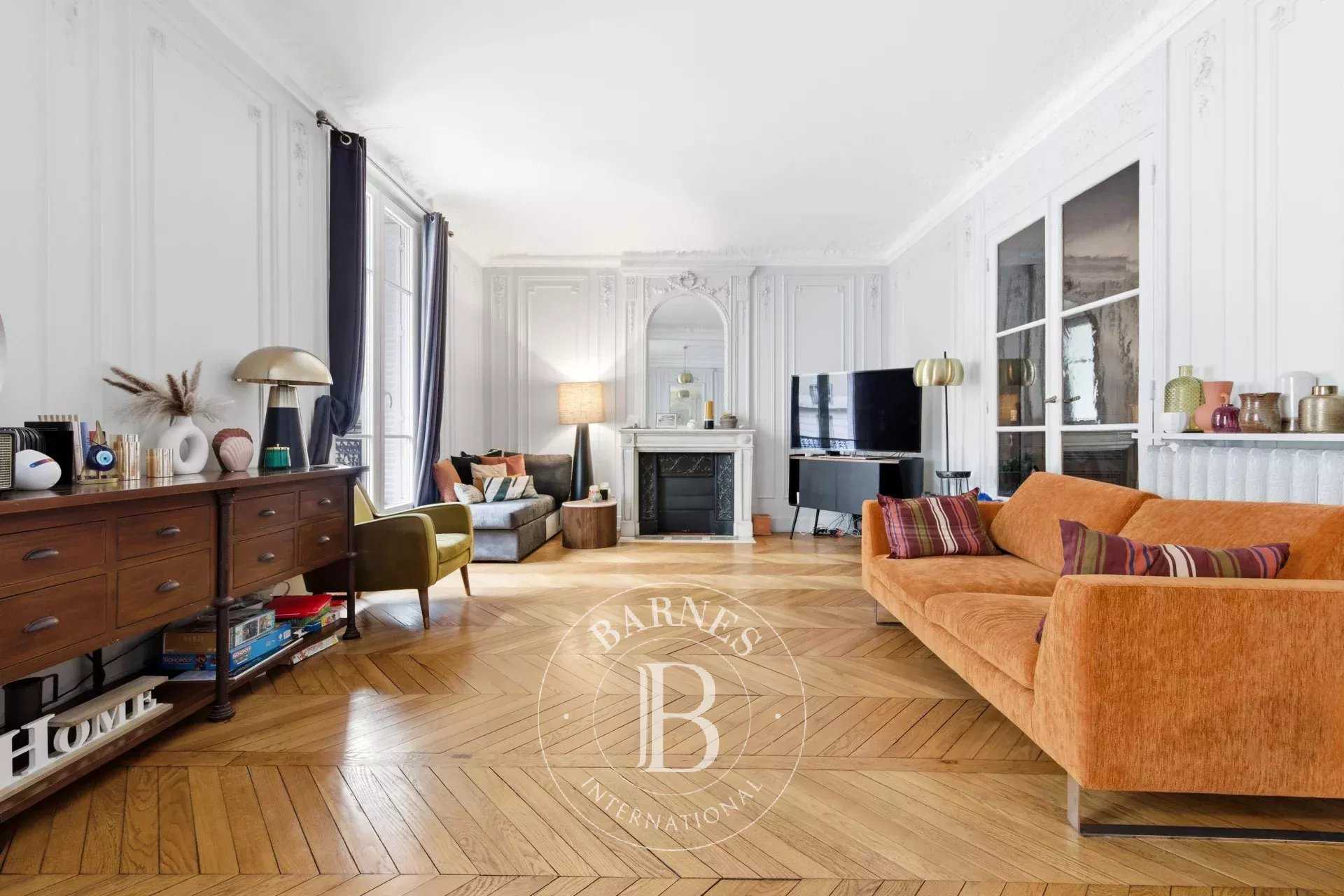 Paris  - Apartment 3 Bedrooms