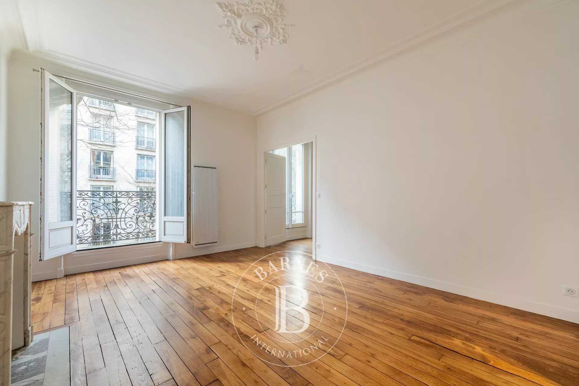 Paris  - Apartment 2 Bedrooms