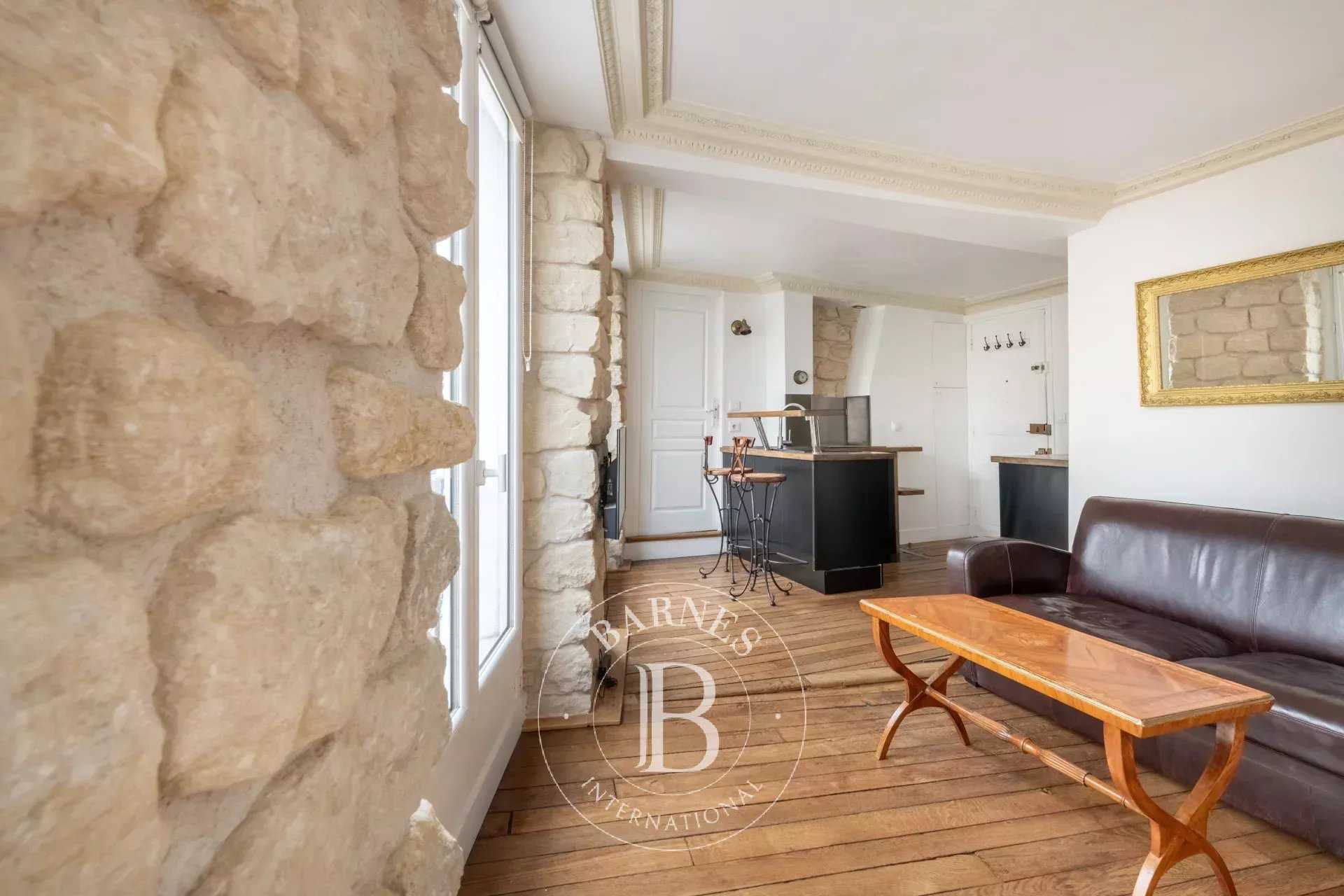 Paris  - Appartement 2 Pièces, 1 Chambre