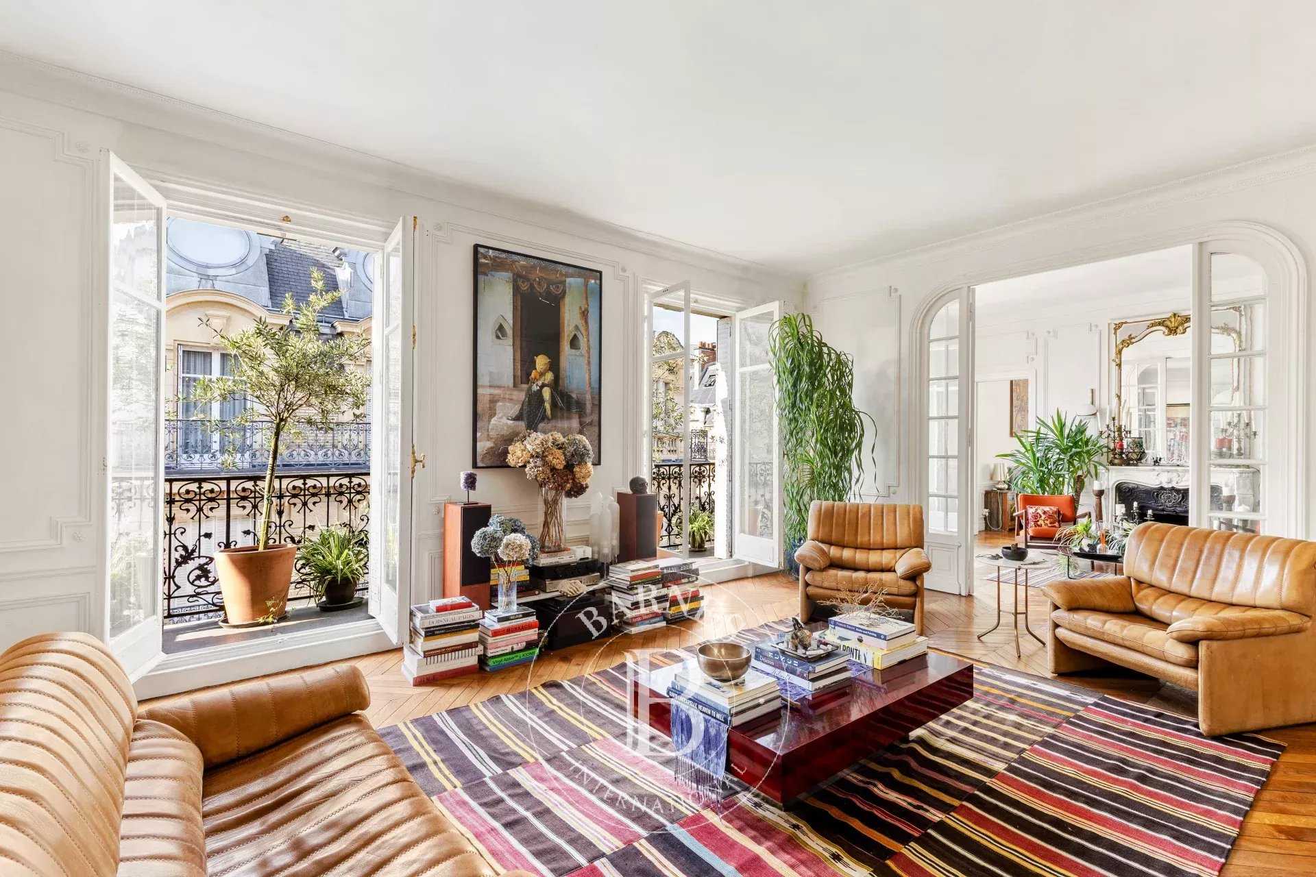 Paris  - Apartment 4 Bedrooms