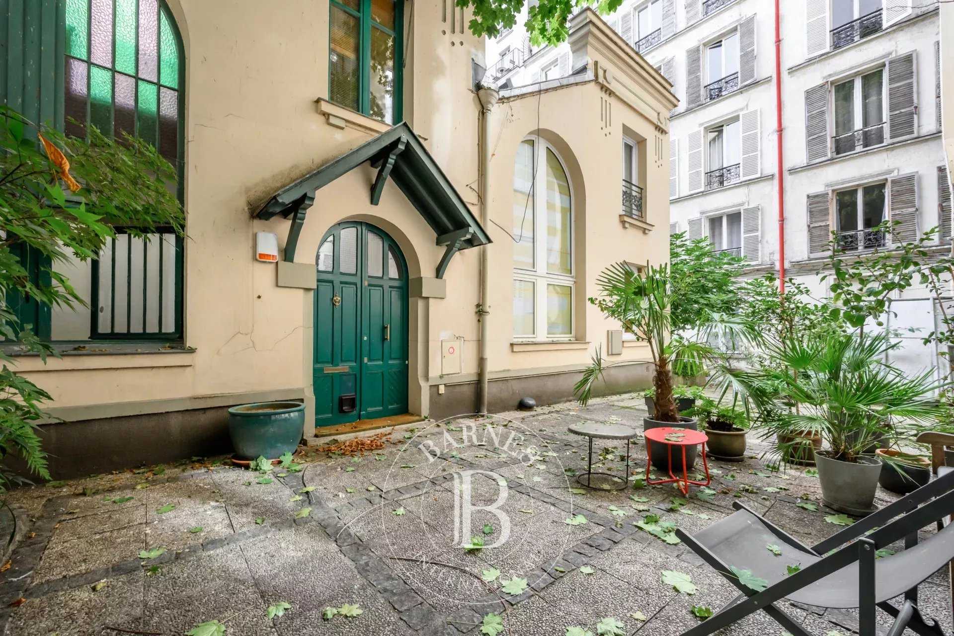 Paris  - Appartement 2 Pièces, 1 Chambre
