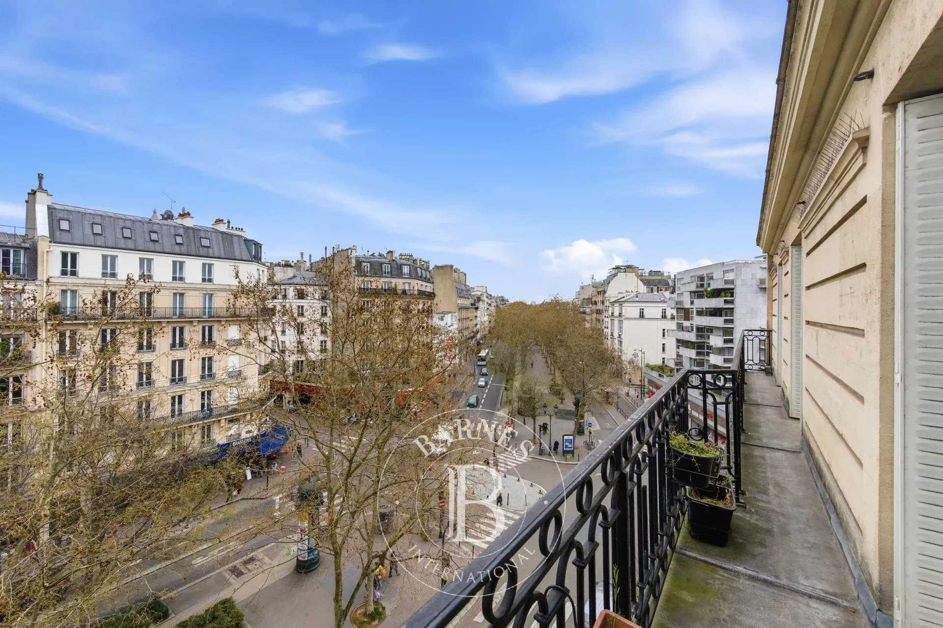Paris  - Appartement 6 Pi&egrave;ces 3 Chambres