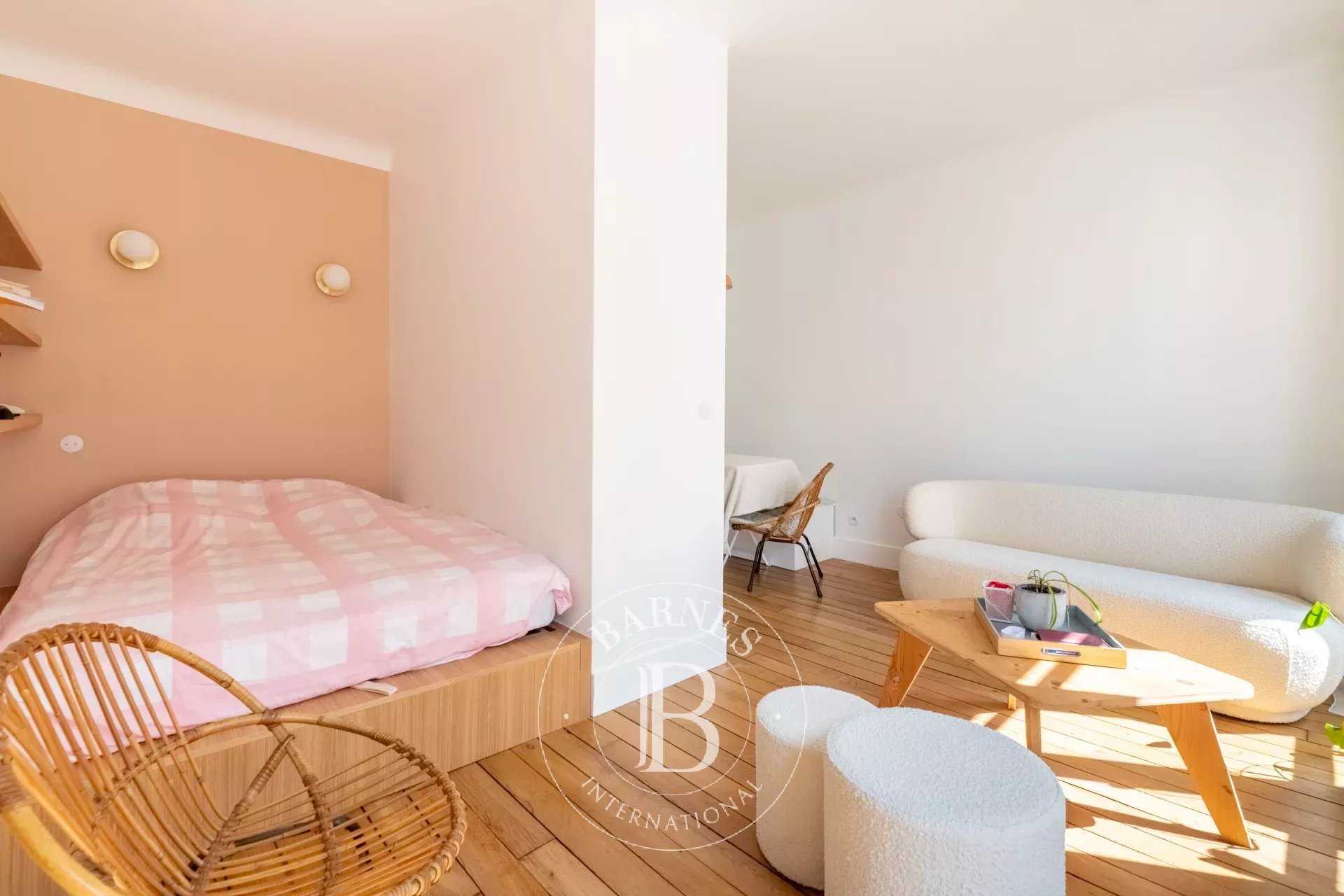 Paris  - Apartment 