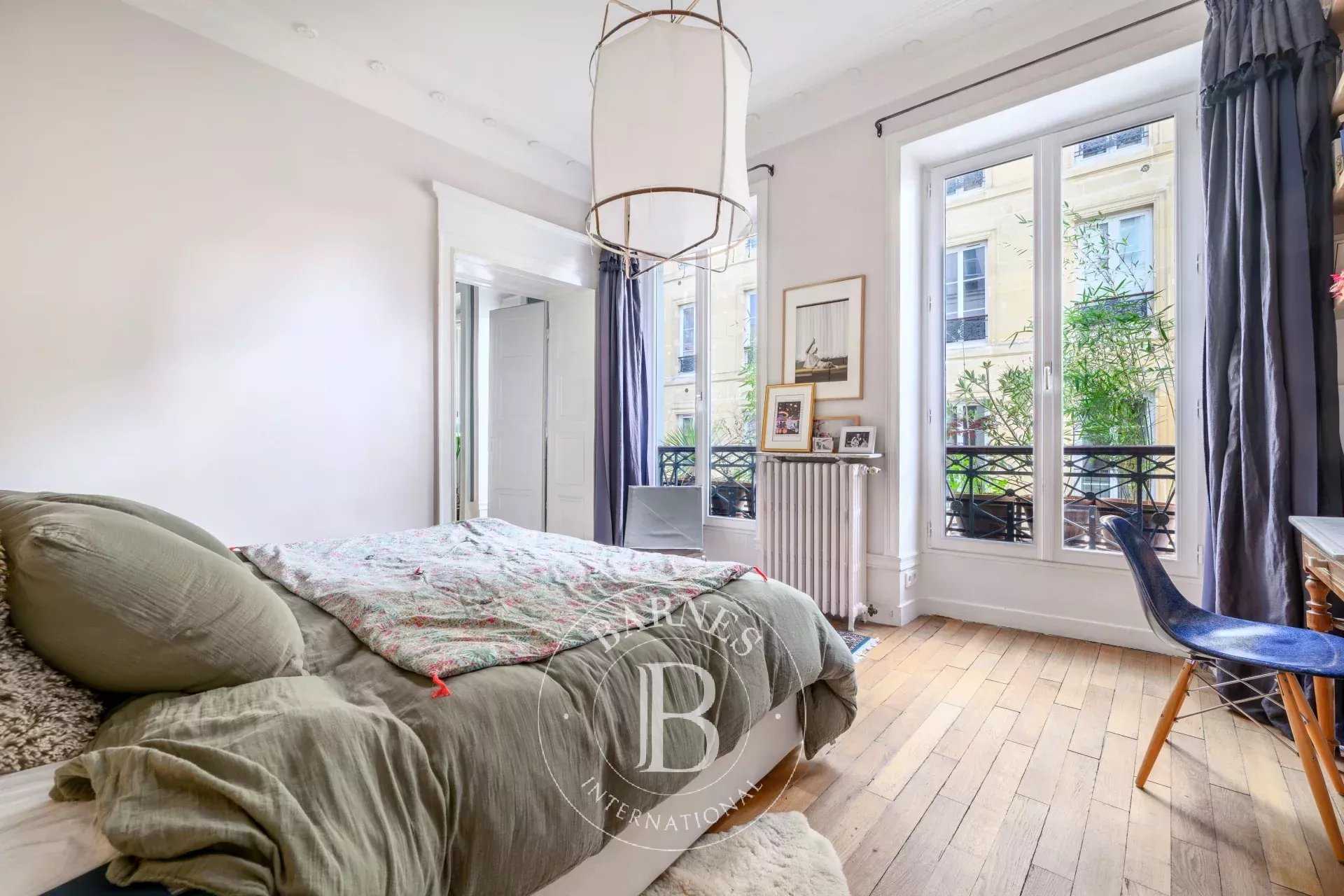 Paris  - Apartment 4 Bedrooms