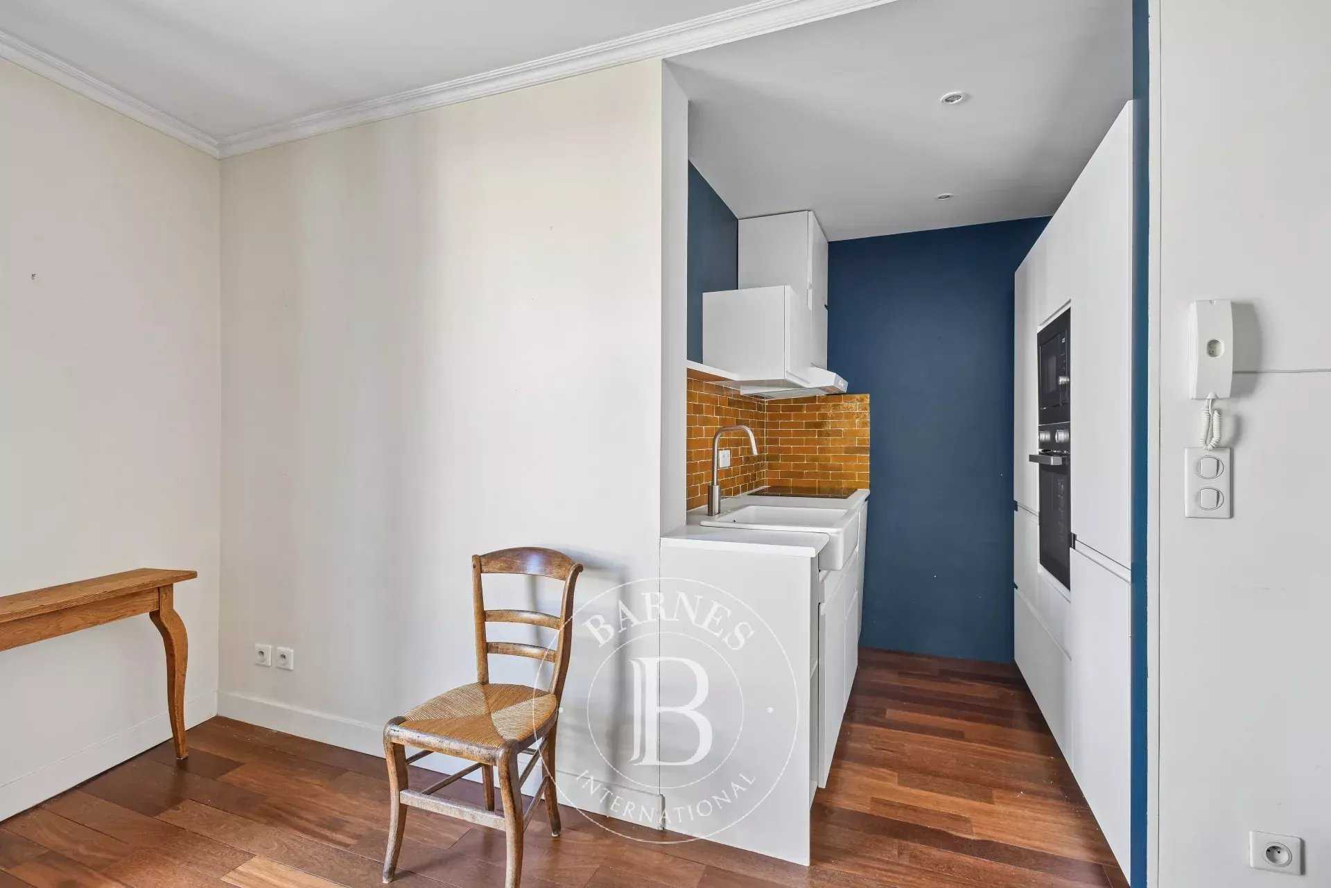 Paris  - Appartement 2 Pi&egrave;ces, 1 Chambre