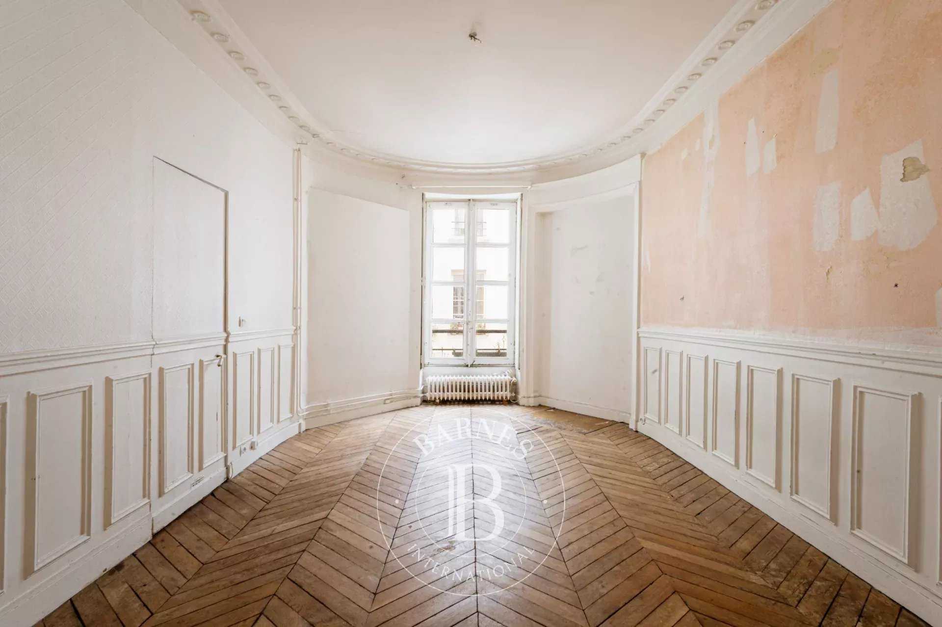 Paris  - Apartment 2 Bedrooms