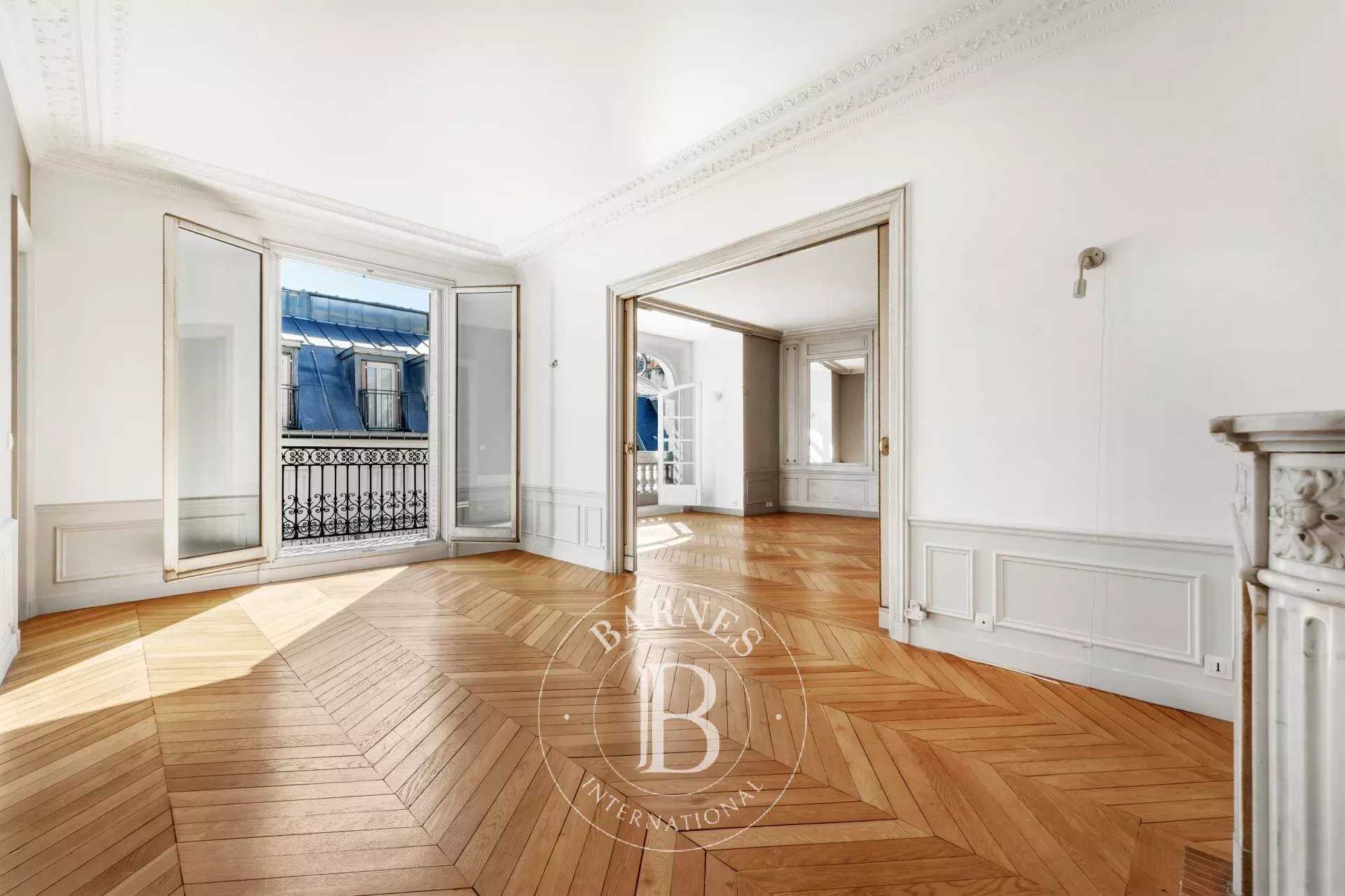 Paris  - Appartement 7 Pi&egrave;ces 4 Chambres