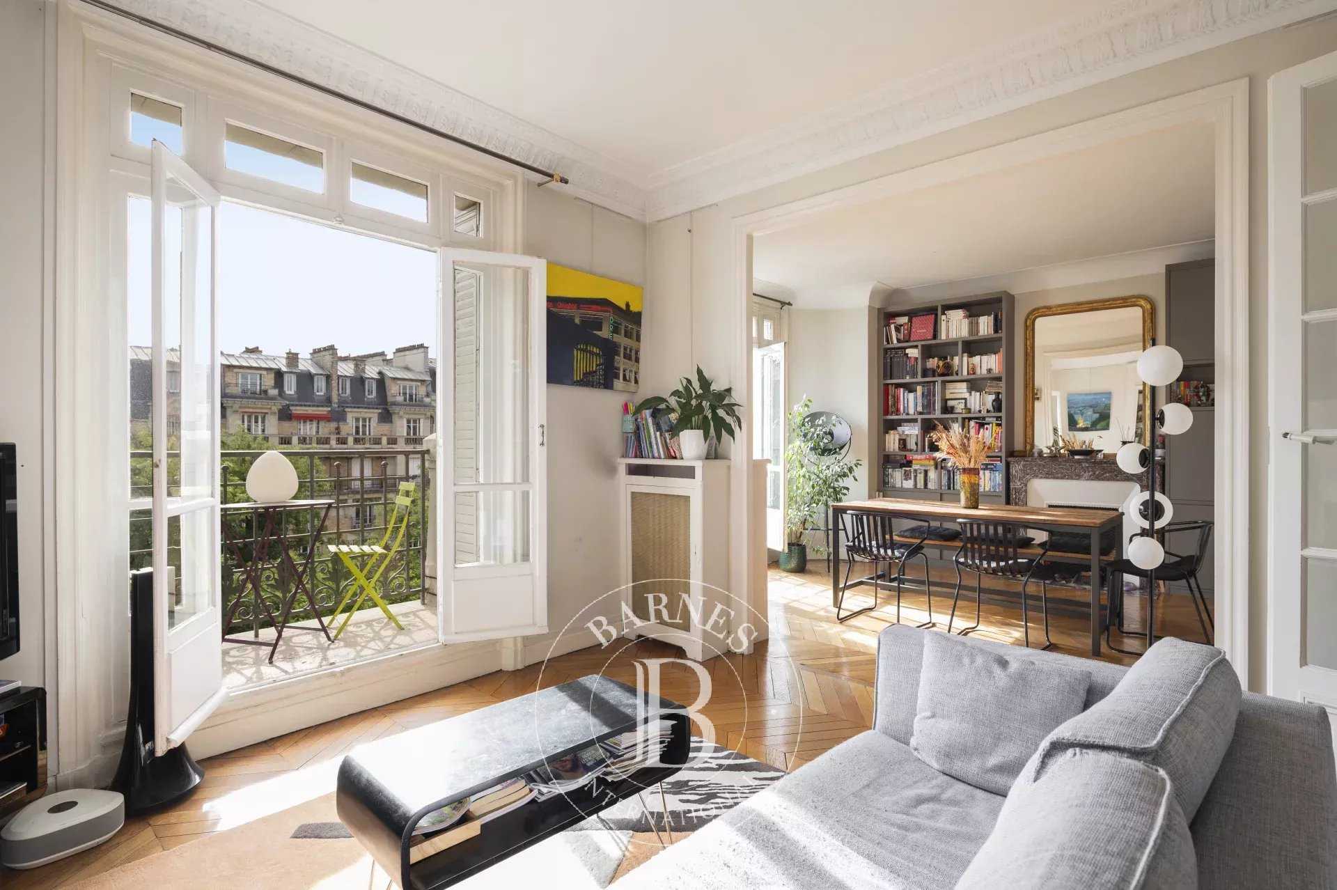 Paris  - Apartment 2 Bedrooms