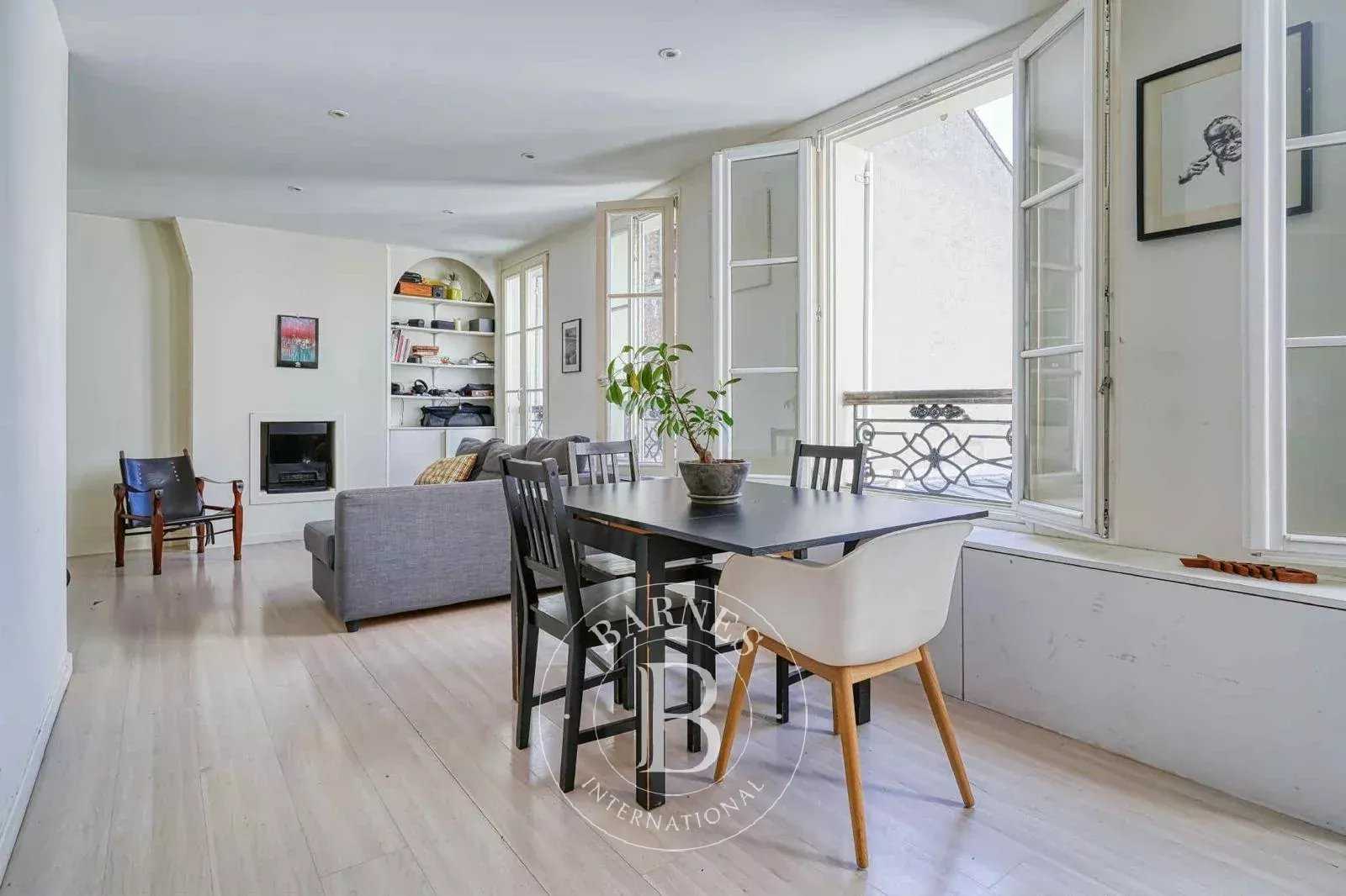 Paris  - Appartement 2 Pi&egrave;ces, 1 Chambre