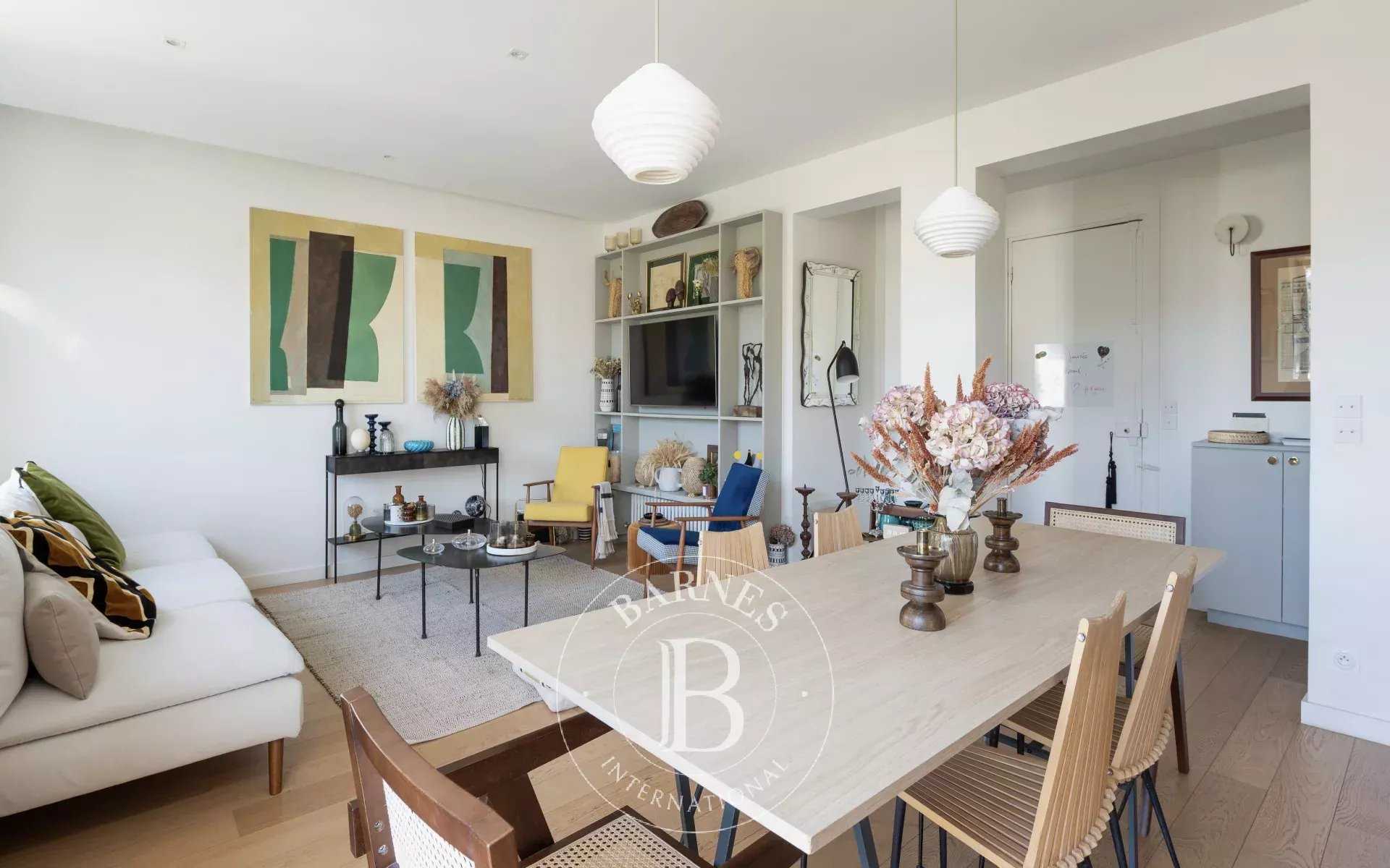Paris  - Apartment 2 Bedrooms