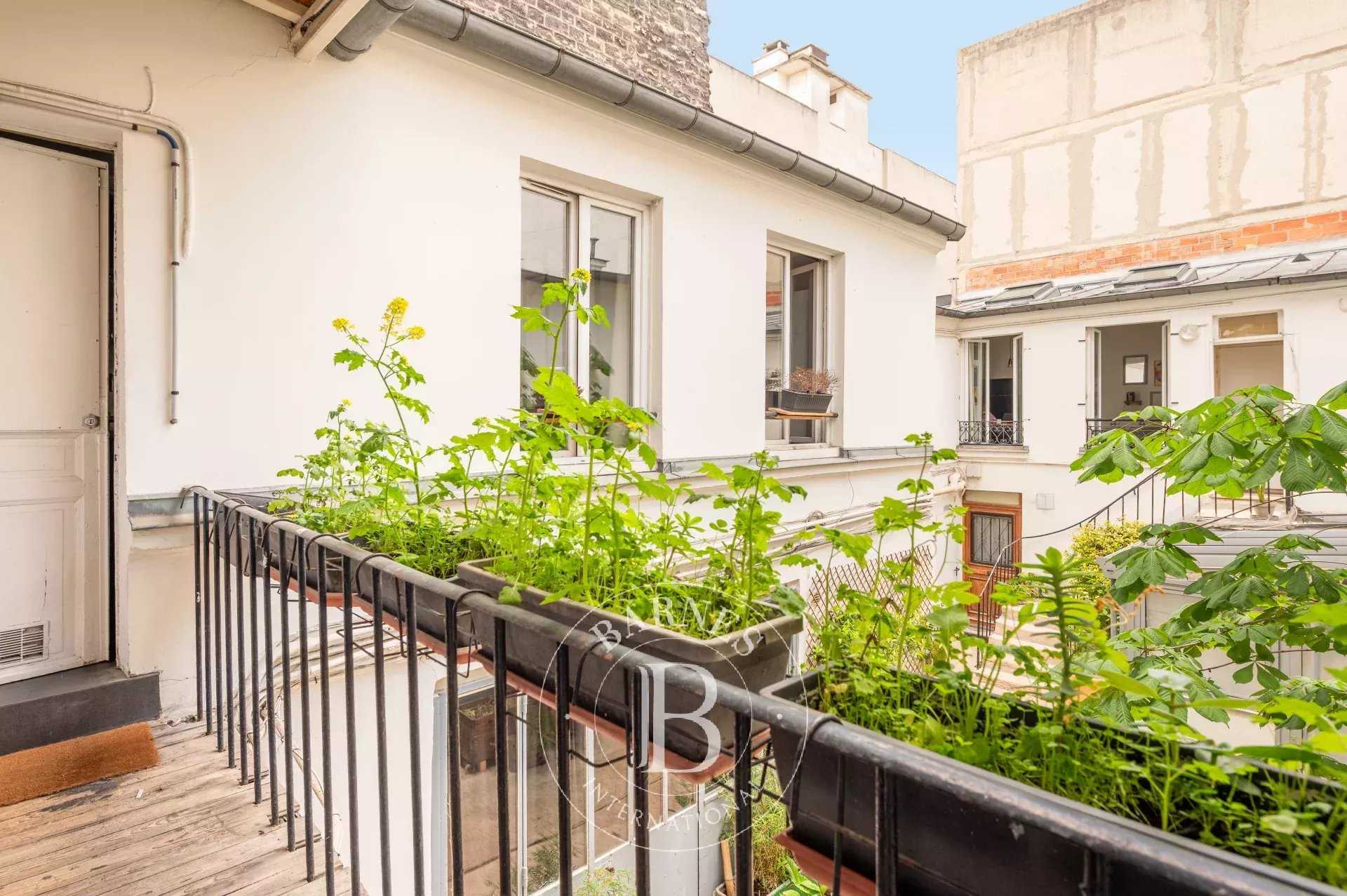 Paris  - Appartement 1 Pièce, 1 Chambre