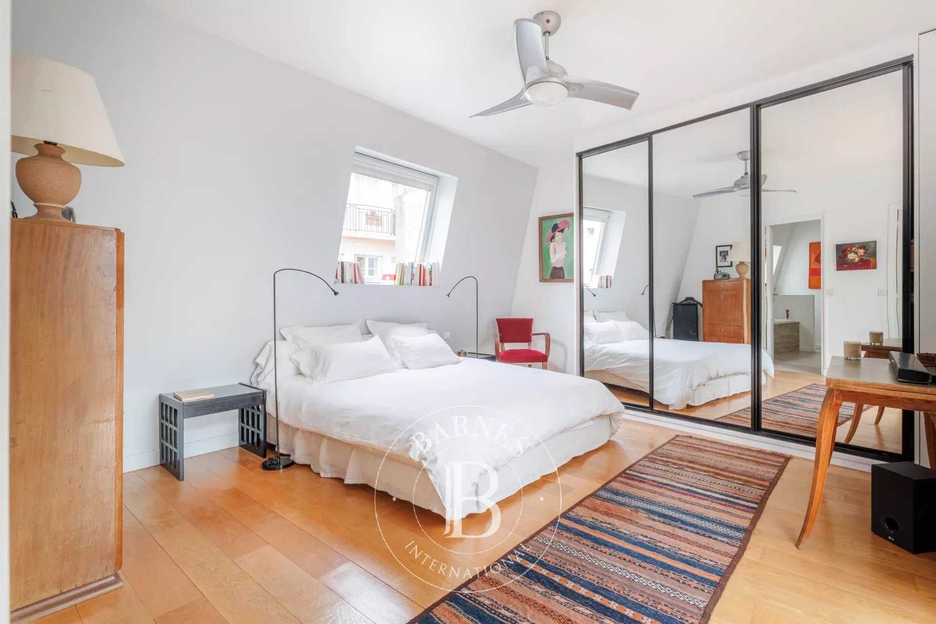 Paris  - Apartment 4 Bedrooms