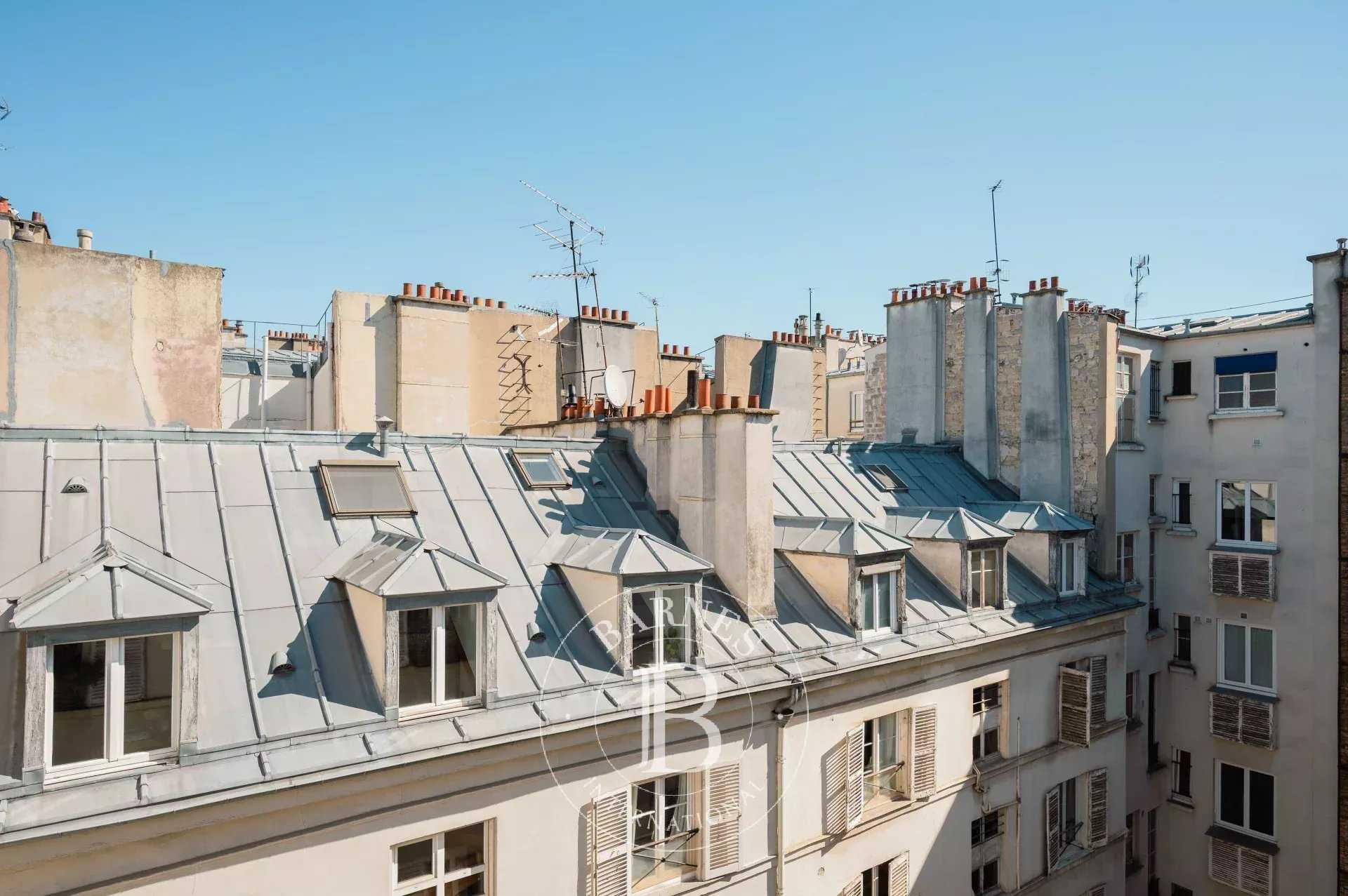 Paris  - Appartement 4 Pi&egrave;ces 2 Chambres