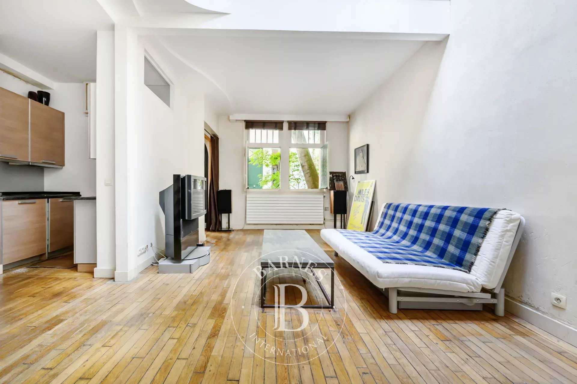 Paris  - Appartement 2 Pièces, 1 Chambre