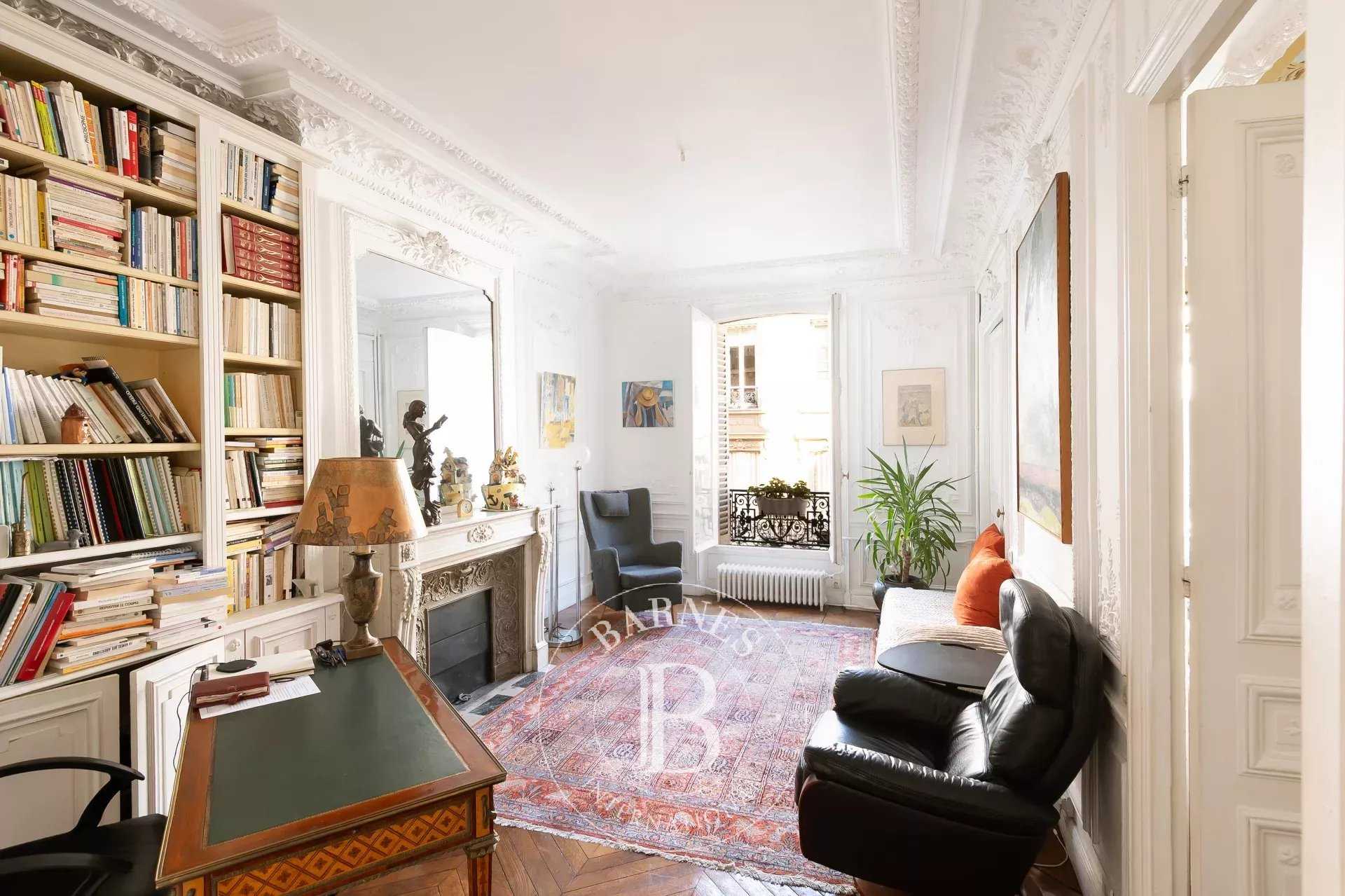 Paris  - Apartment 4 Bedrooms