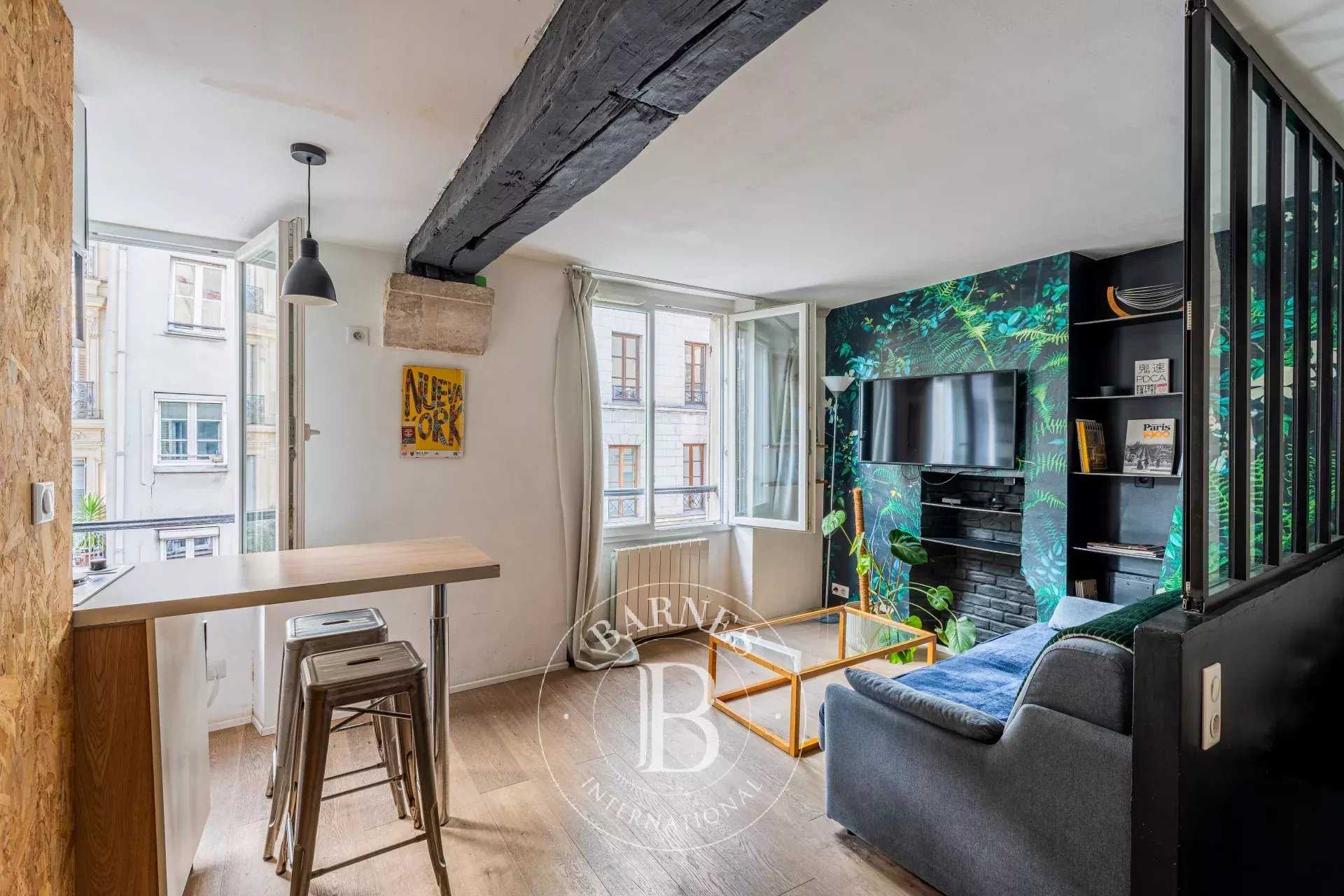 Paris  - Piso 1 Cuarto