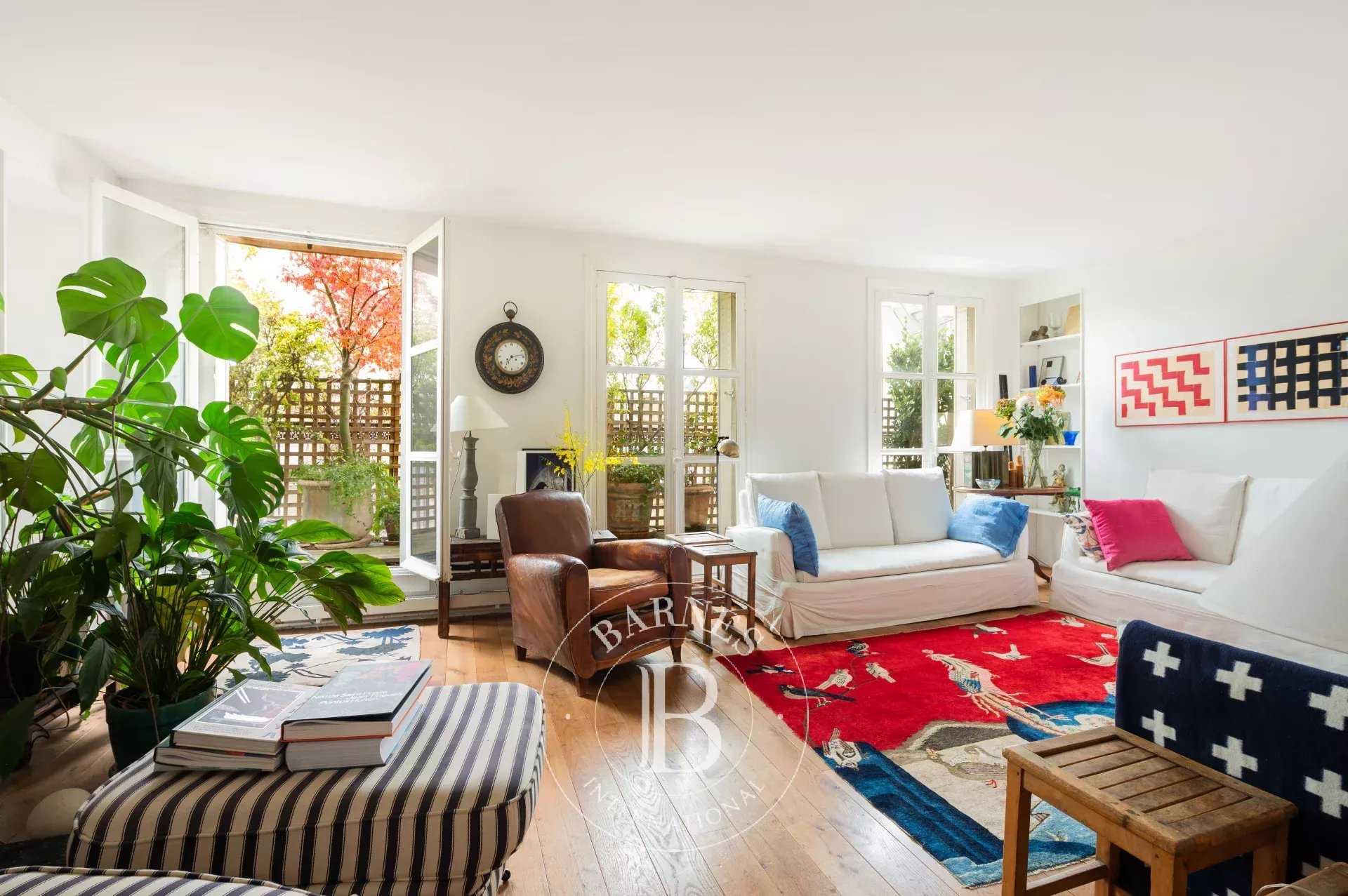 Paris  - Apartment 3 Bedrooms