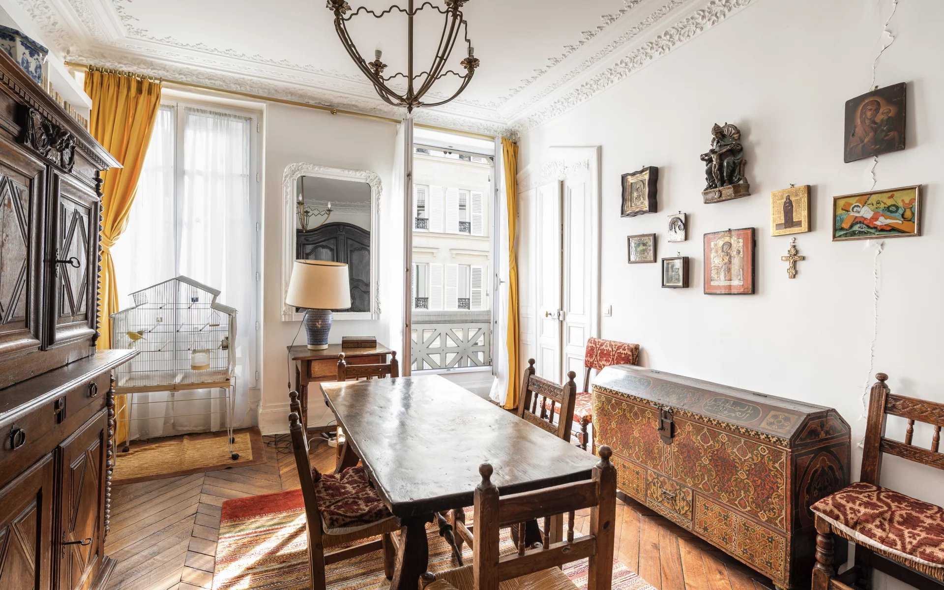 Paris  - Apartment 4 Bedrooms