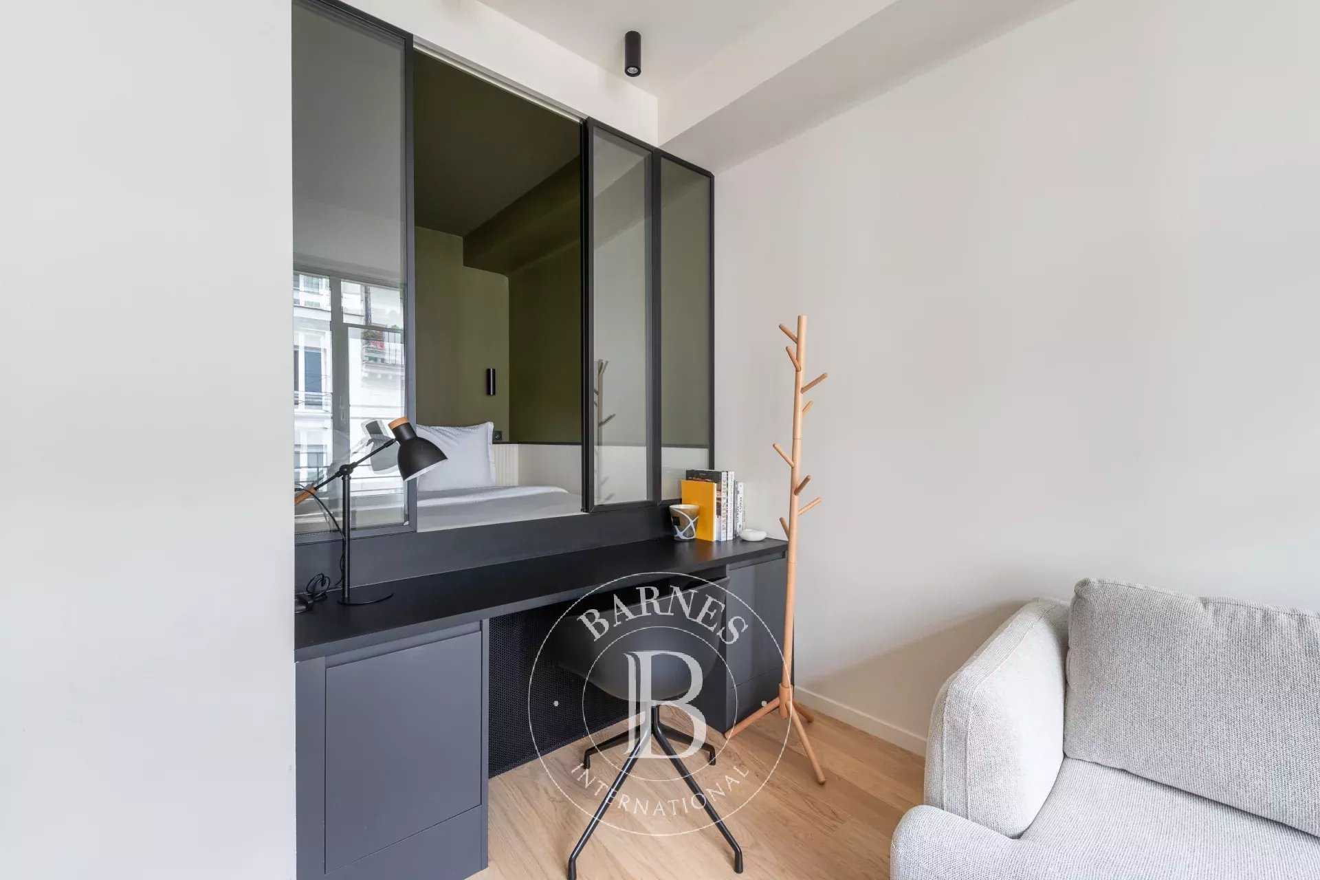Paris  - Appartement 2 Pièces, 1 Chambre