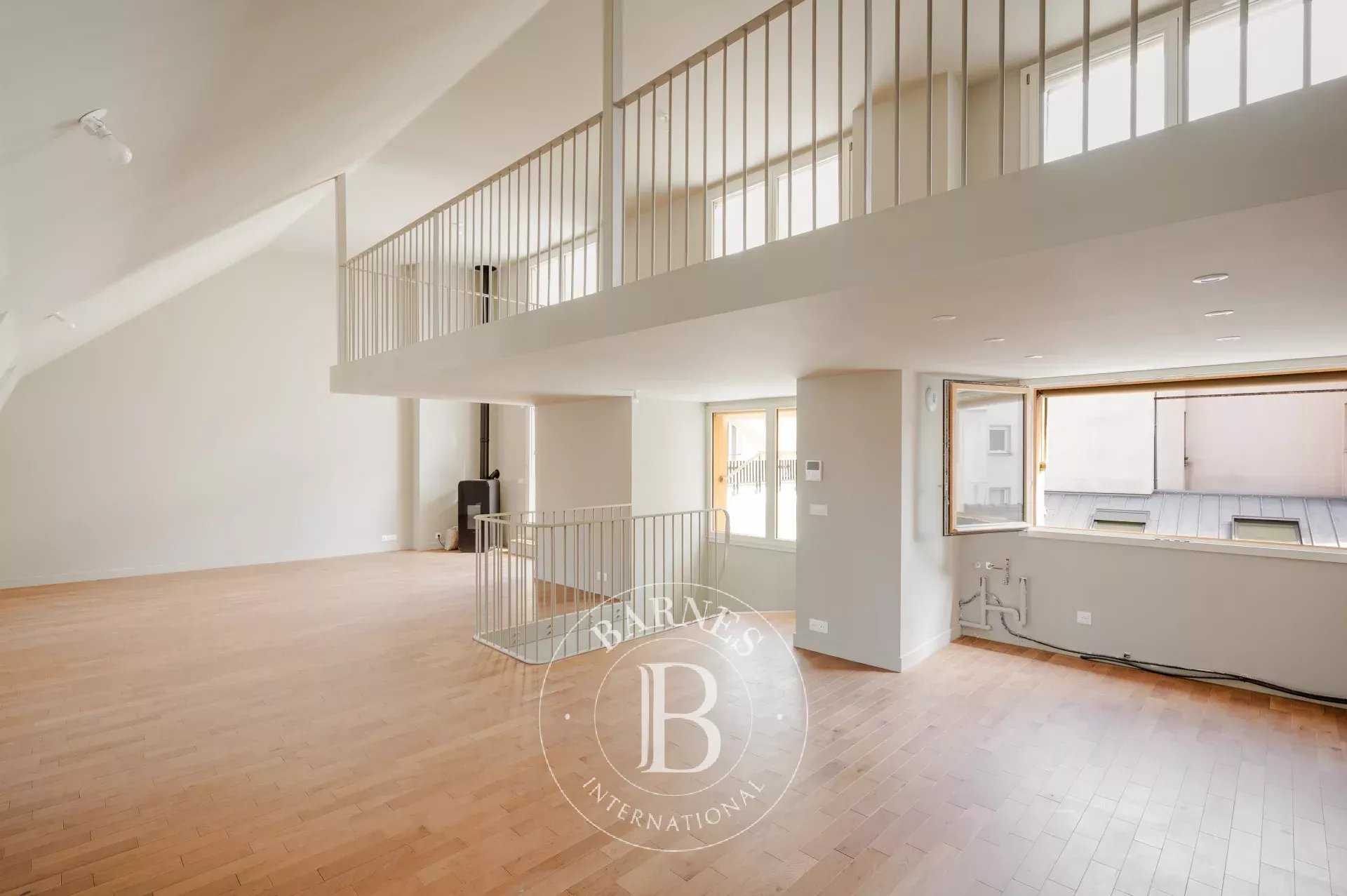 Clichy  - Duplex 6 Pi&egrave;ces 3 Chambres