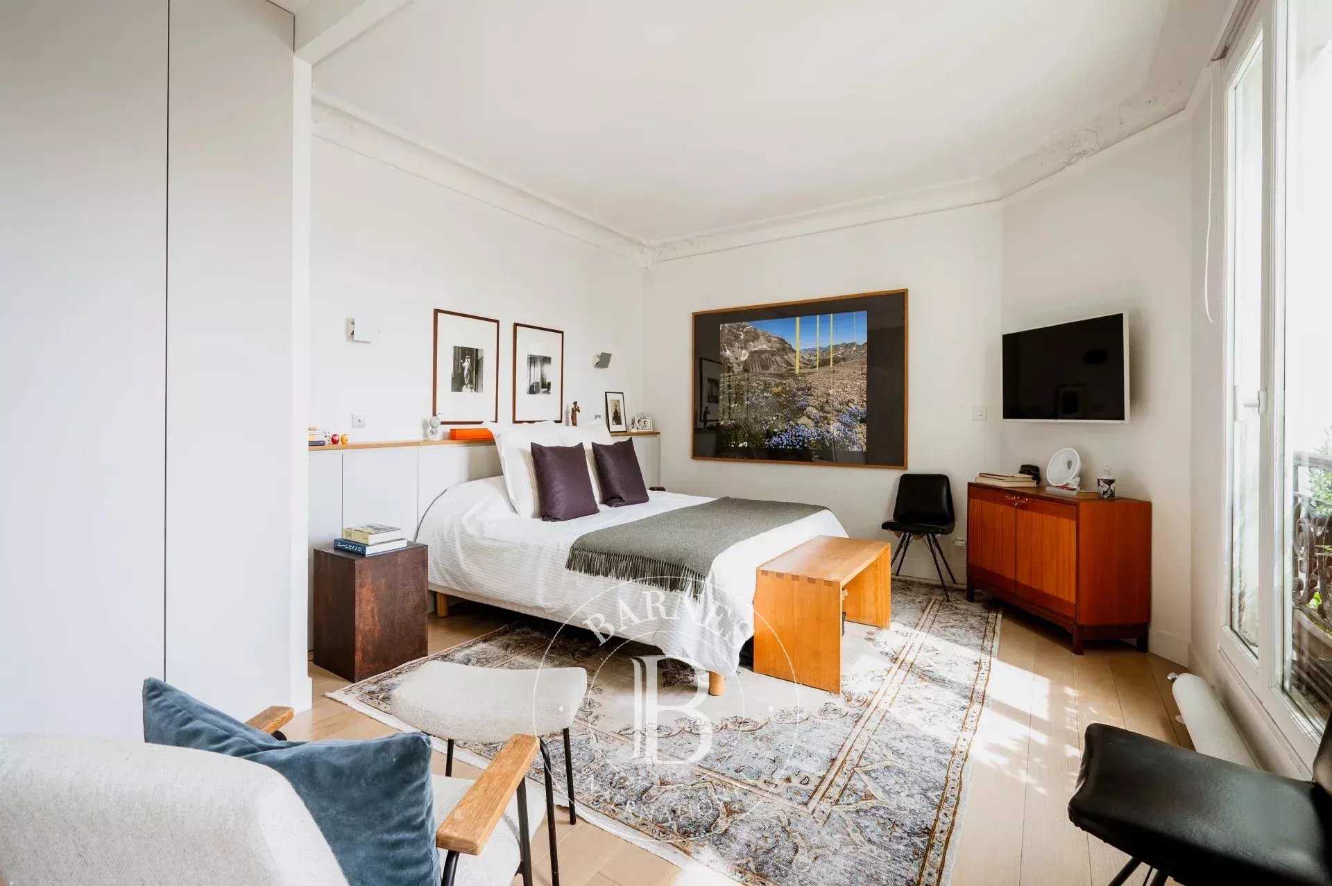 Paris  - Apartment 2 Bedrooms