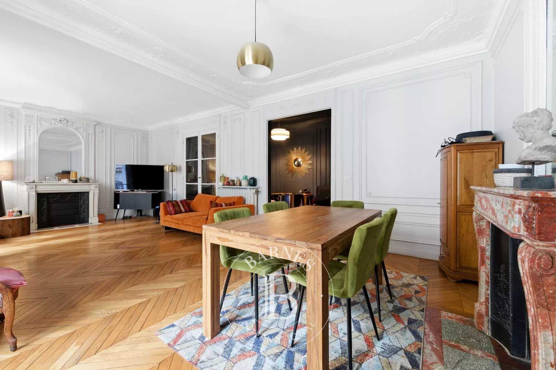Paris  - Apartment 3 Bedrooms