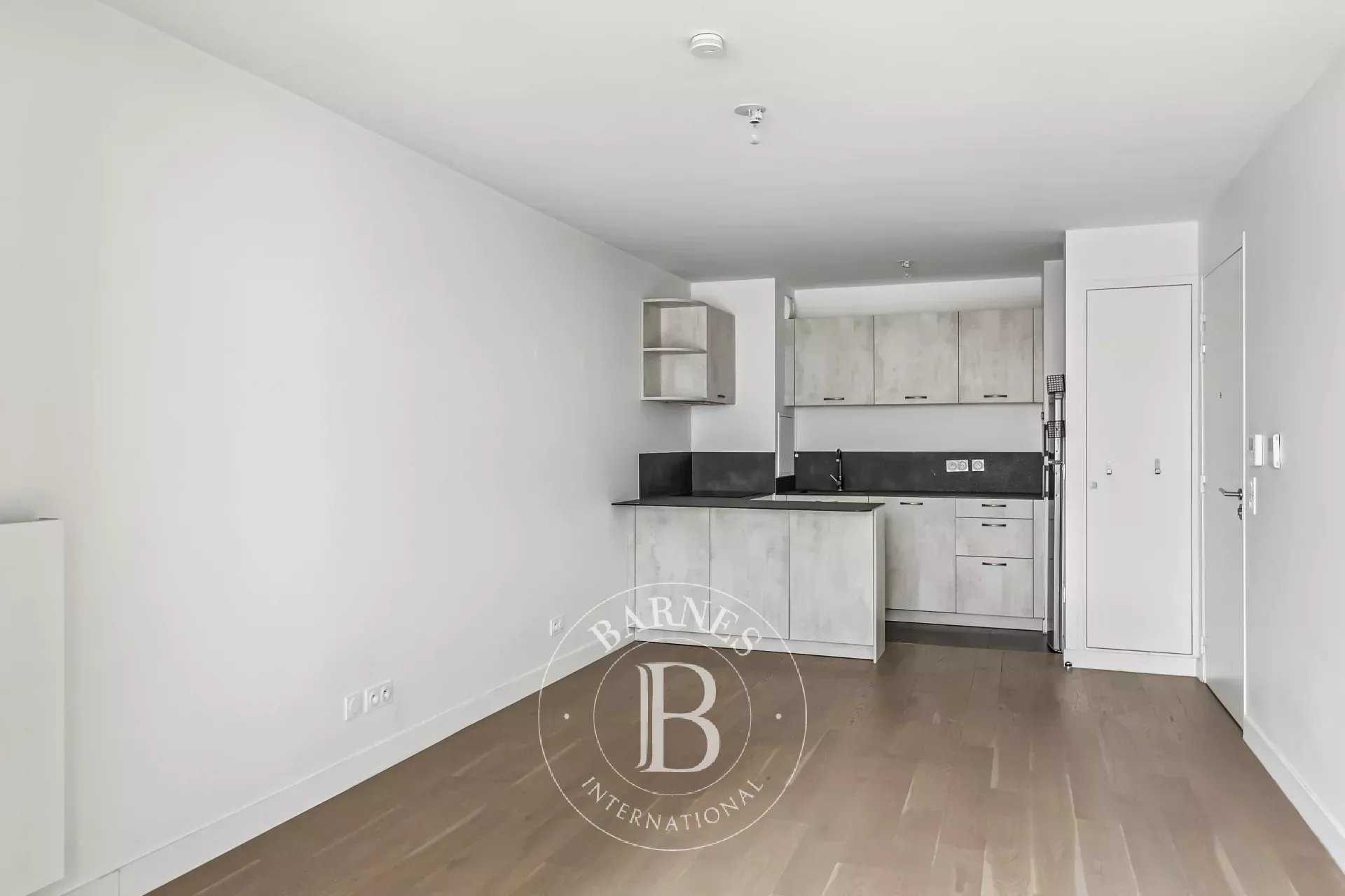 Paris  - Appartement 2 Pi&egrave;ces, 1 Chambre