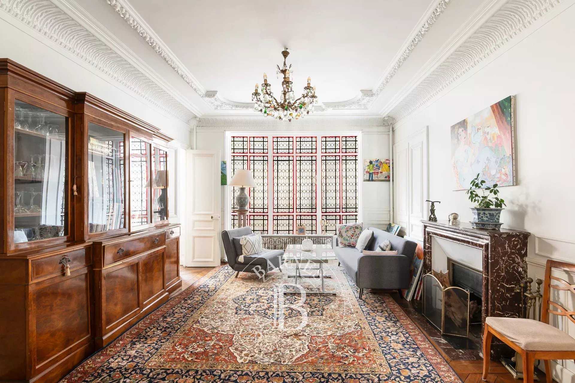 Paris  - Apartment 4 Bedrooms