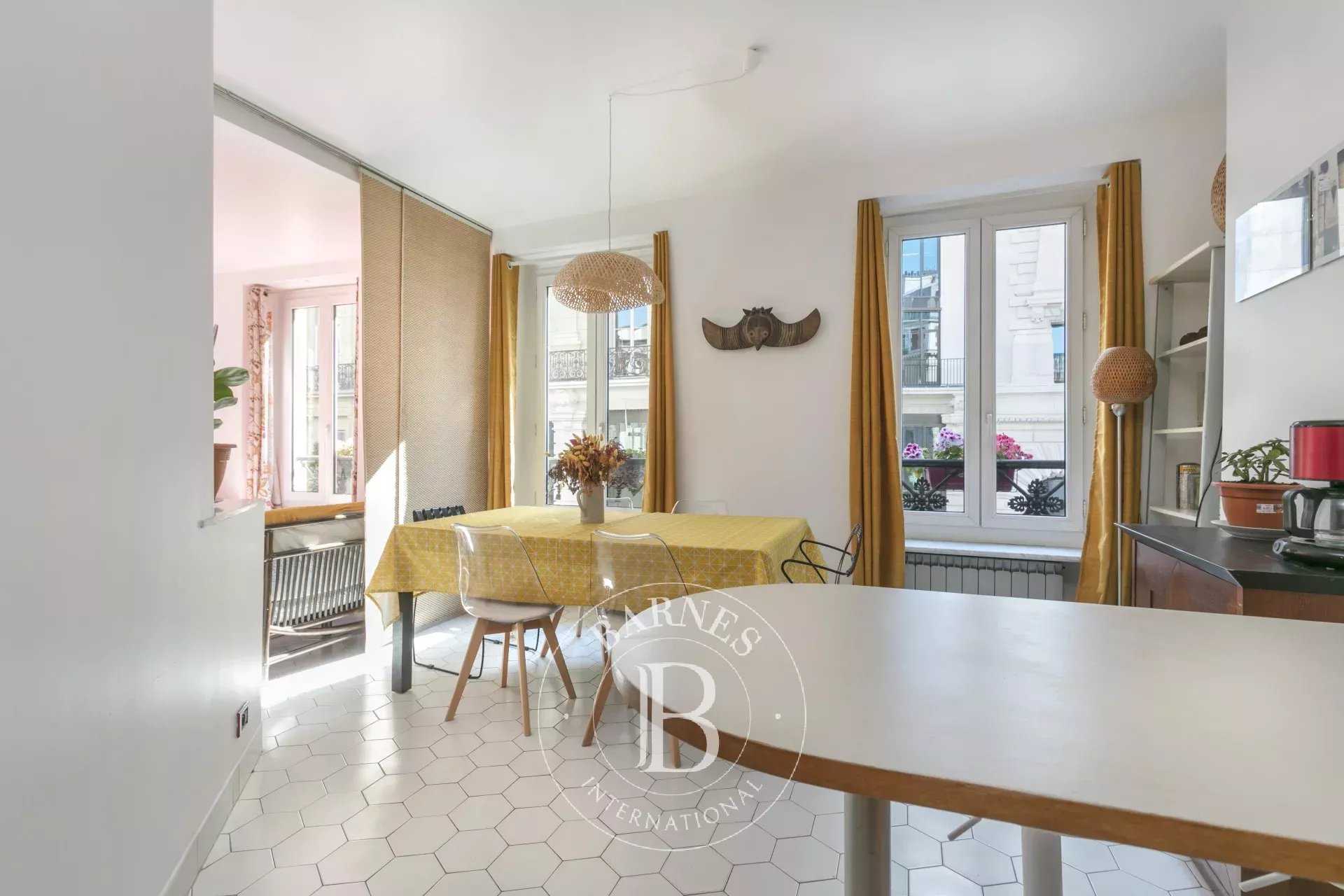 Paris  - Apartment 4 Bedrooms