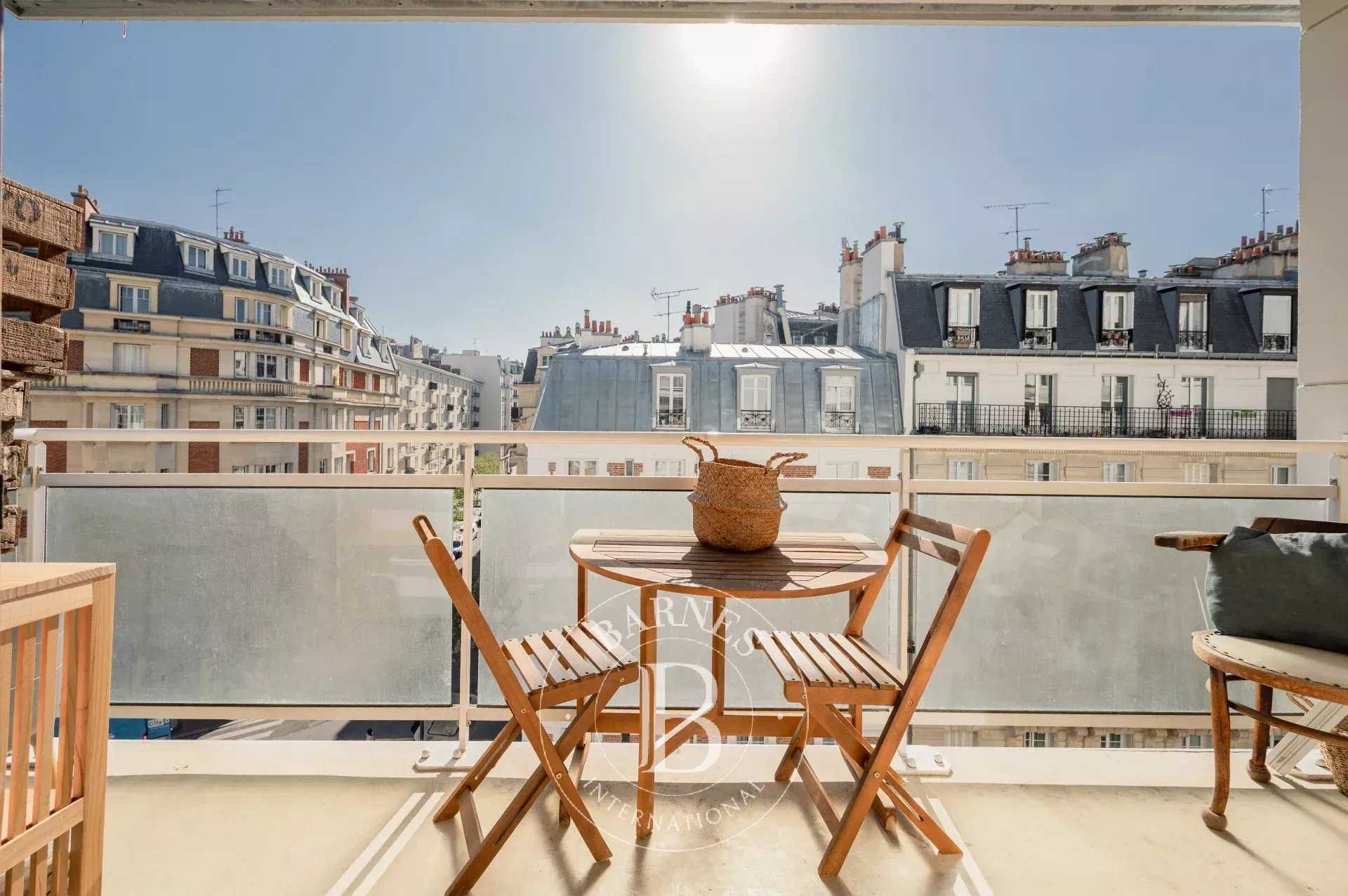 Paris  - Appartement 3 Pi&egrave;ces 2 Chambres