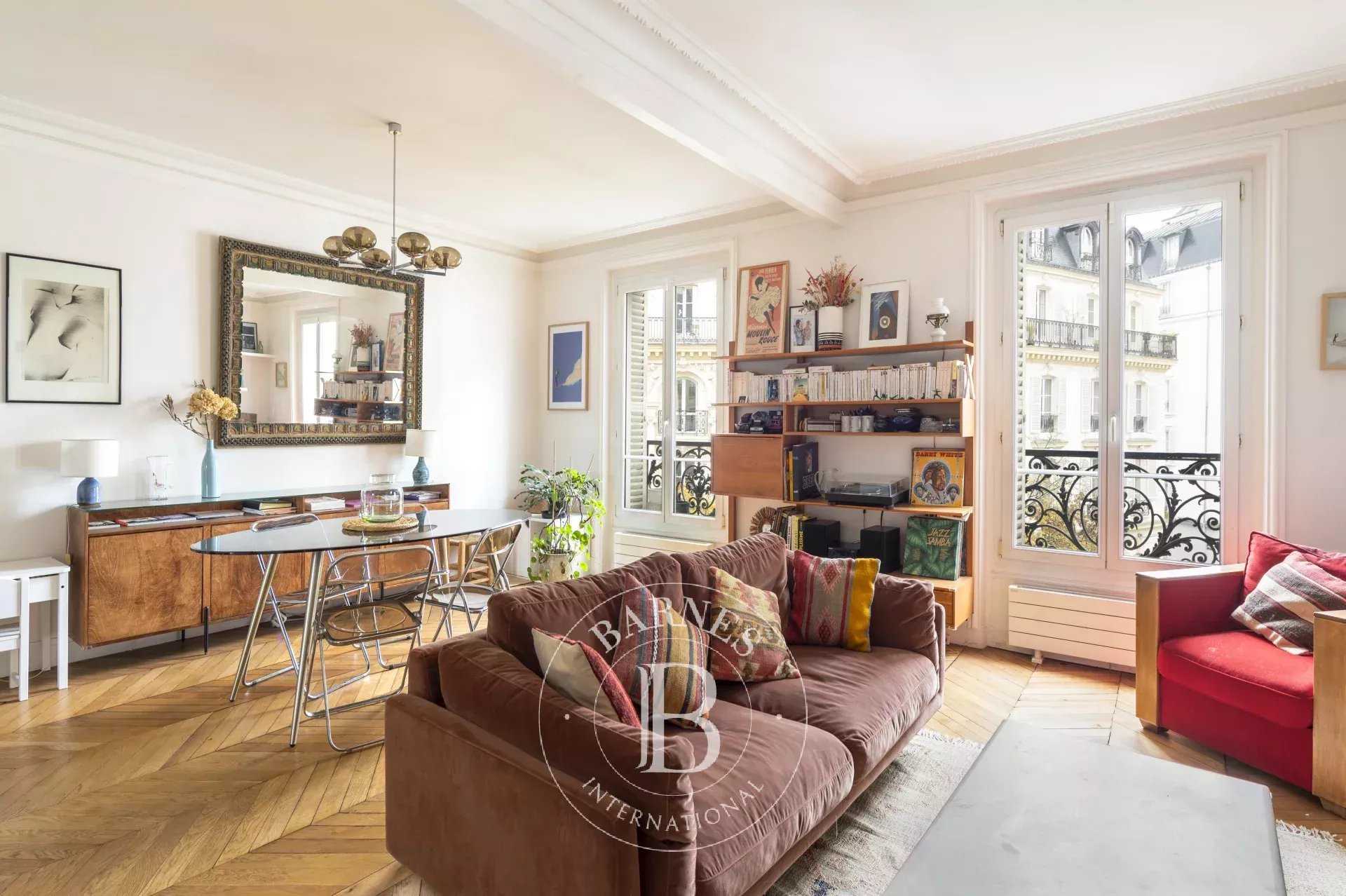 Paris  - Appartement 4 Pièces 2 Chambres