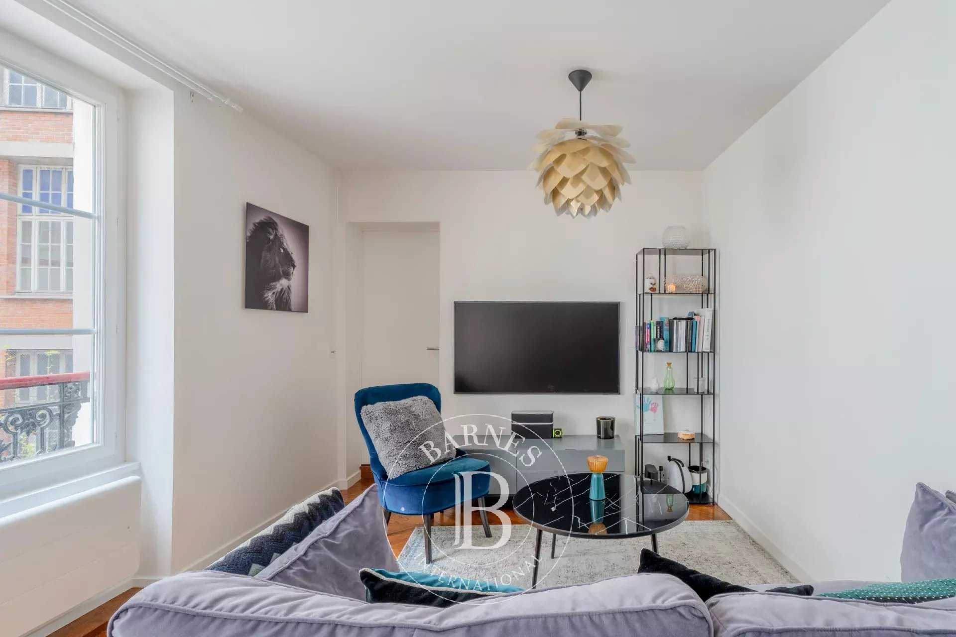 Paris  - Appartement 3 Pi&egrave;ces 2 Chambres