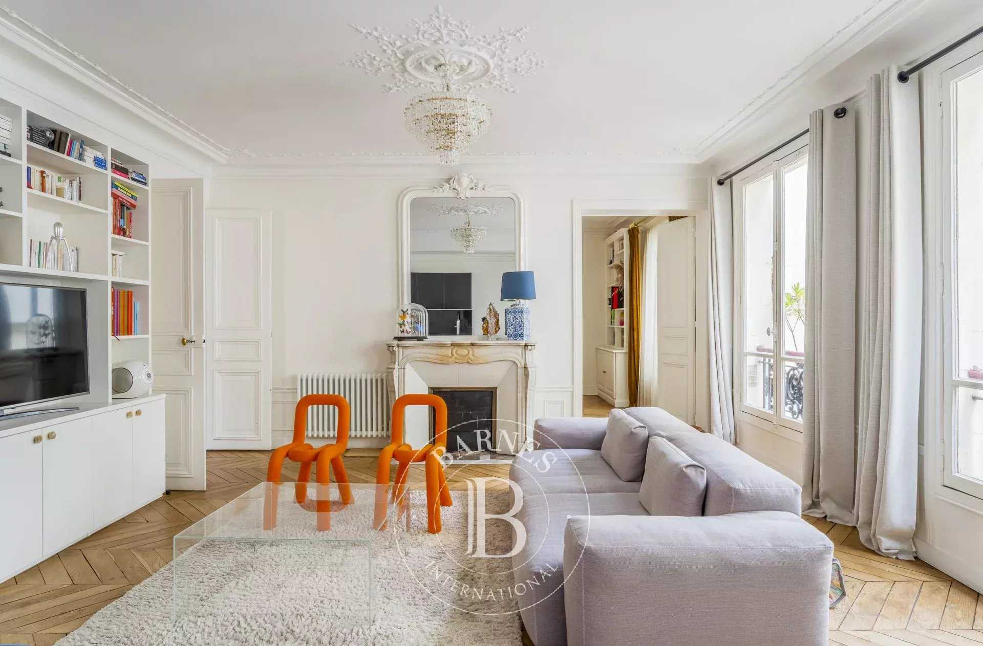 Paris  - Appartement 4 Pièces 2 Chambres