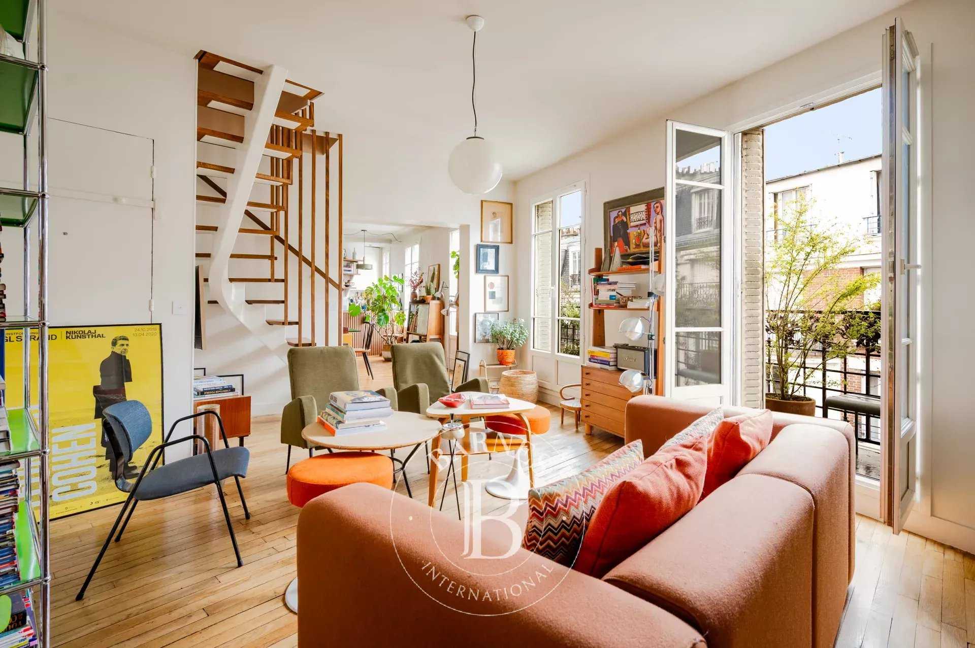 Paris  - Appartement 5 Pi&egrave;ces 4 Chambres