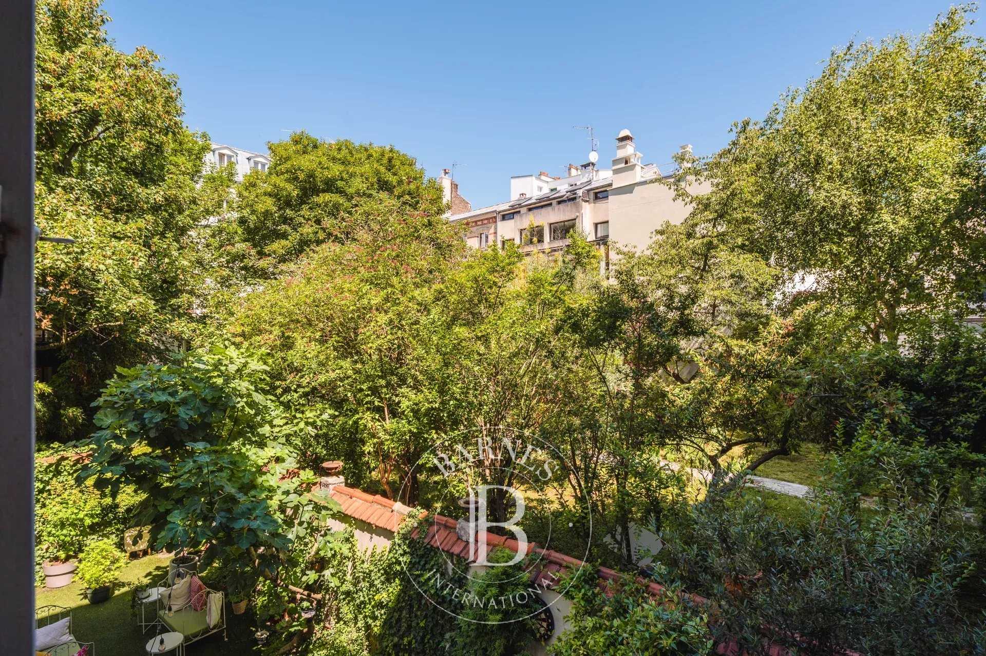 Paris  - Apartment 2 Bedrooms