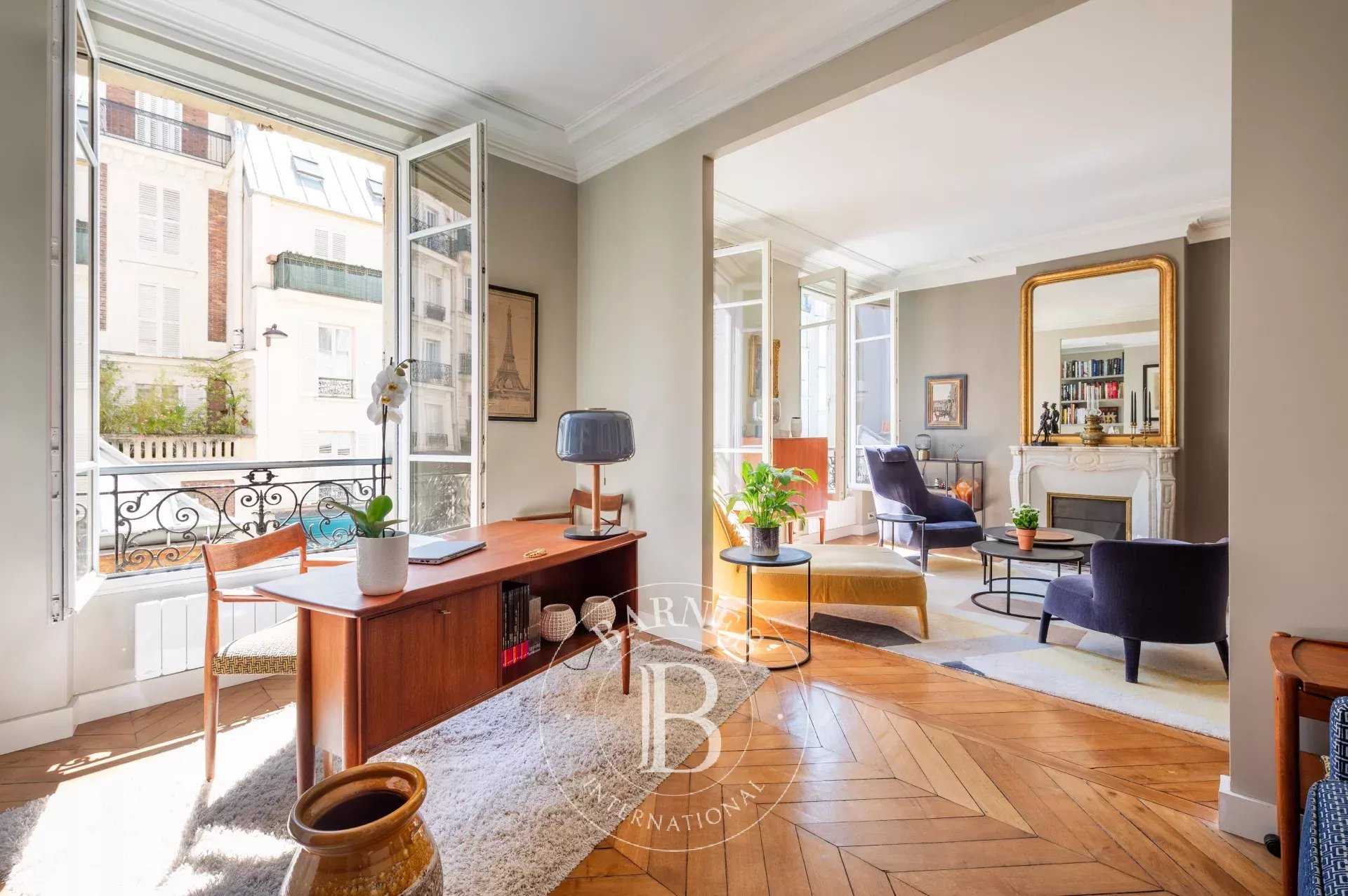 Paris  - Apartment 2 Bedrooms
