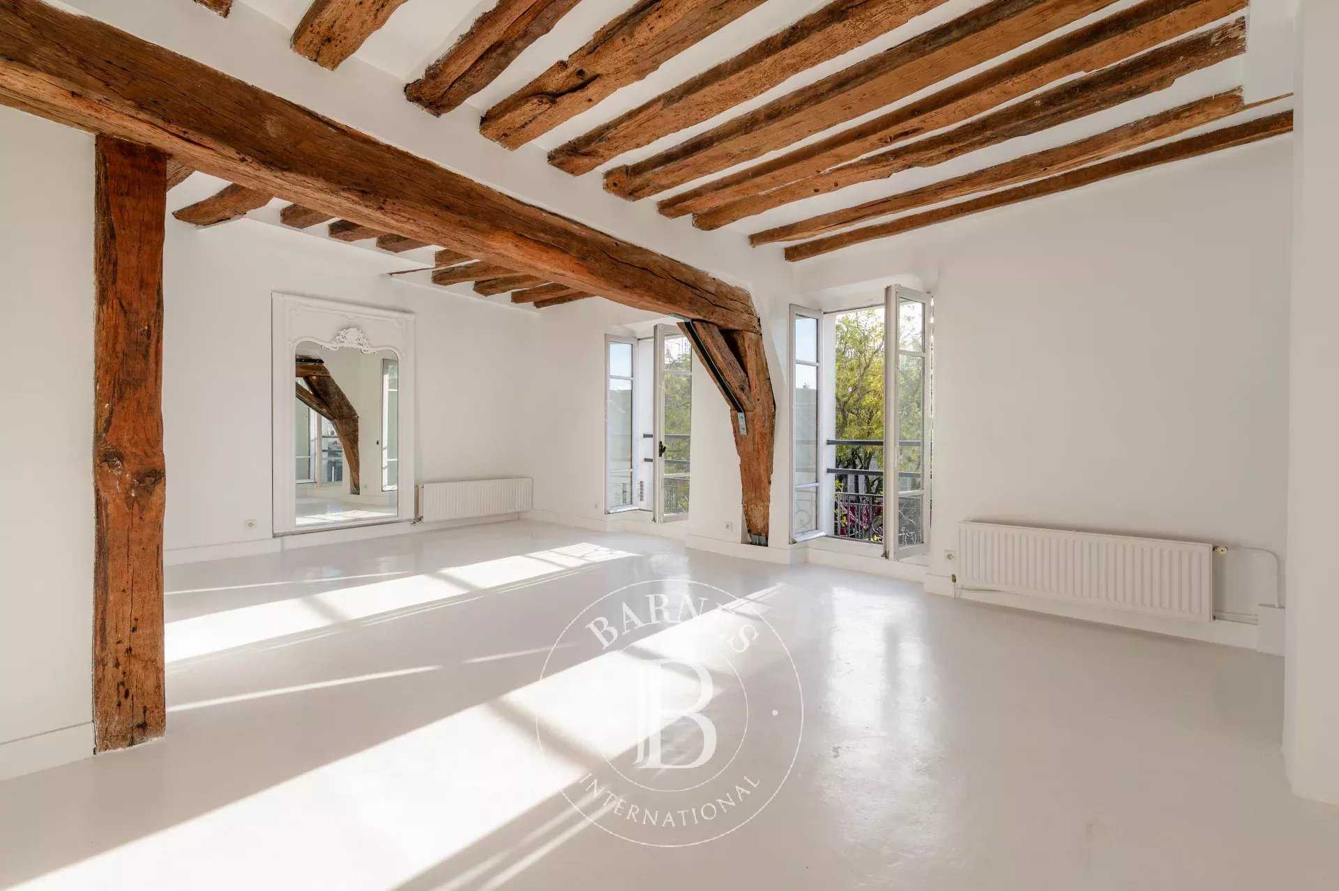 Paris  - Apartment 3 Bedrooms