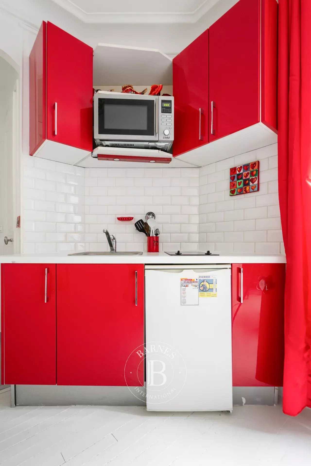 Paris  - Appartement 2 Pi&egrave;ces, 1 Chambre