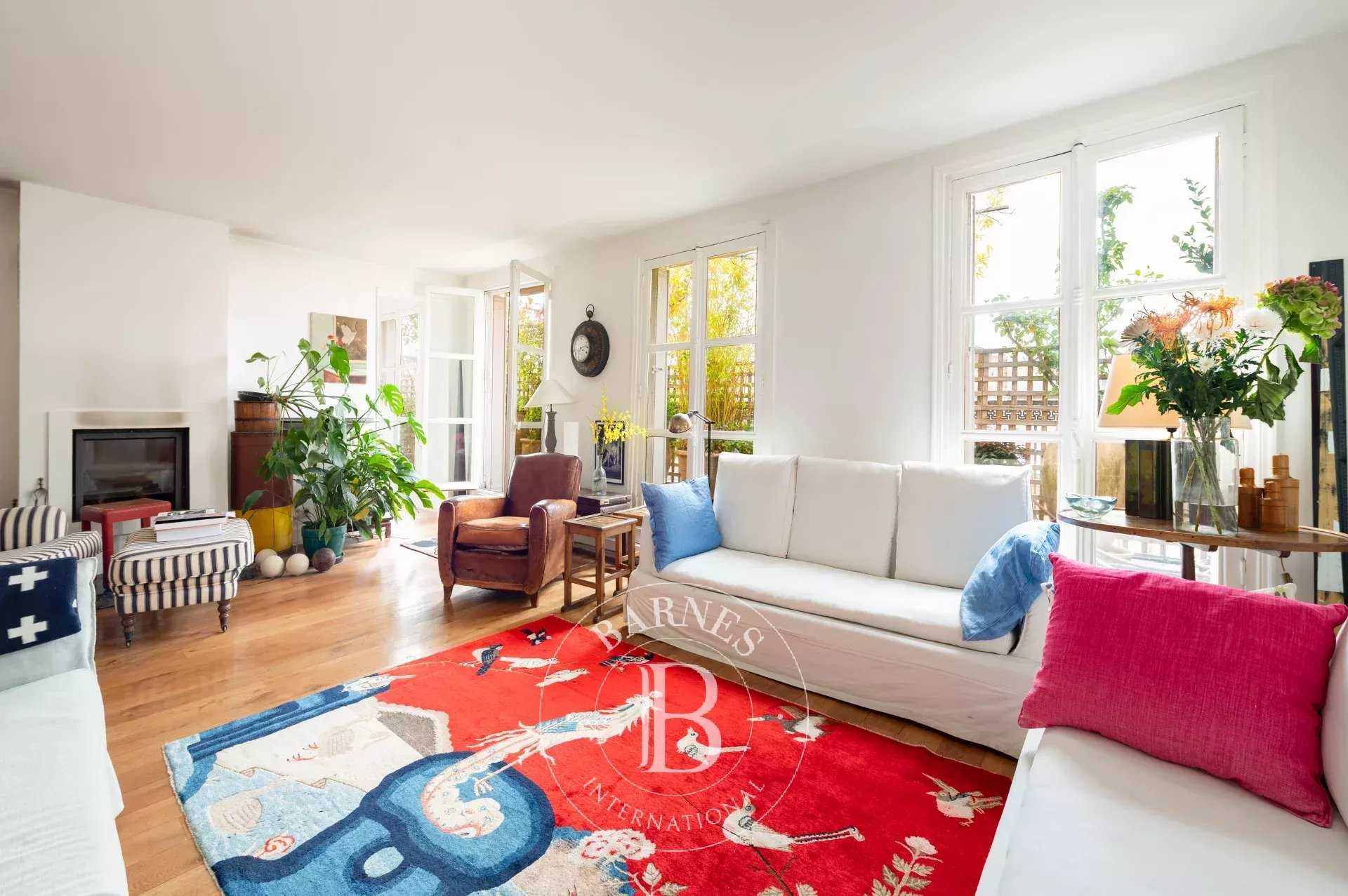 Paris  - Apartment 3 Bedrooms